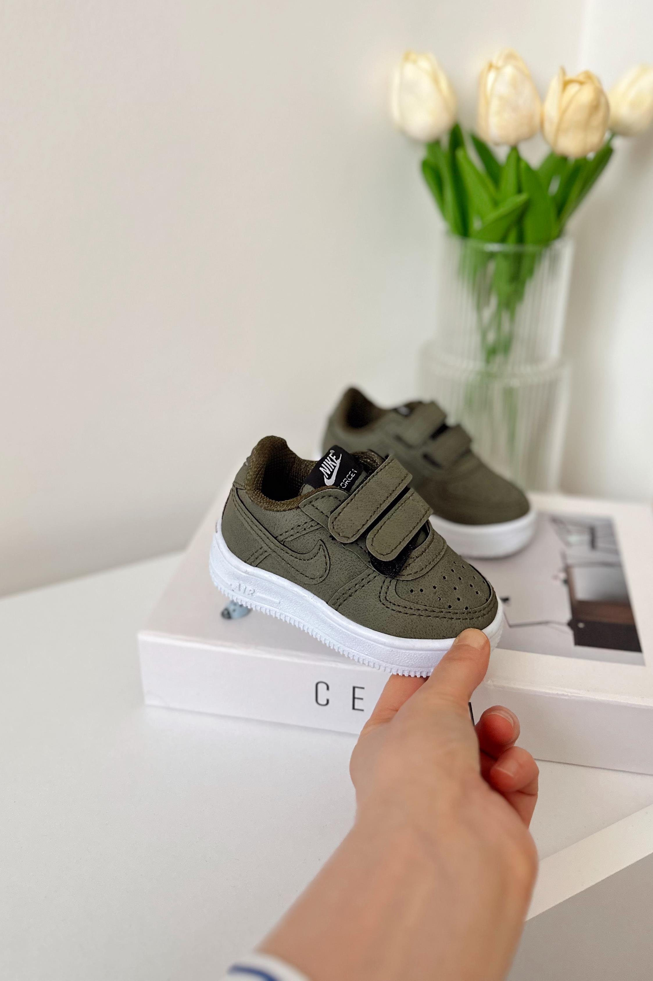 Aır Baskılı Çocuk Spor Ayakkabı Haki Beyaz