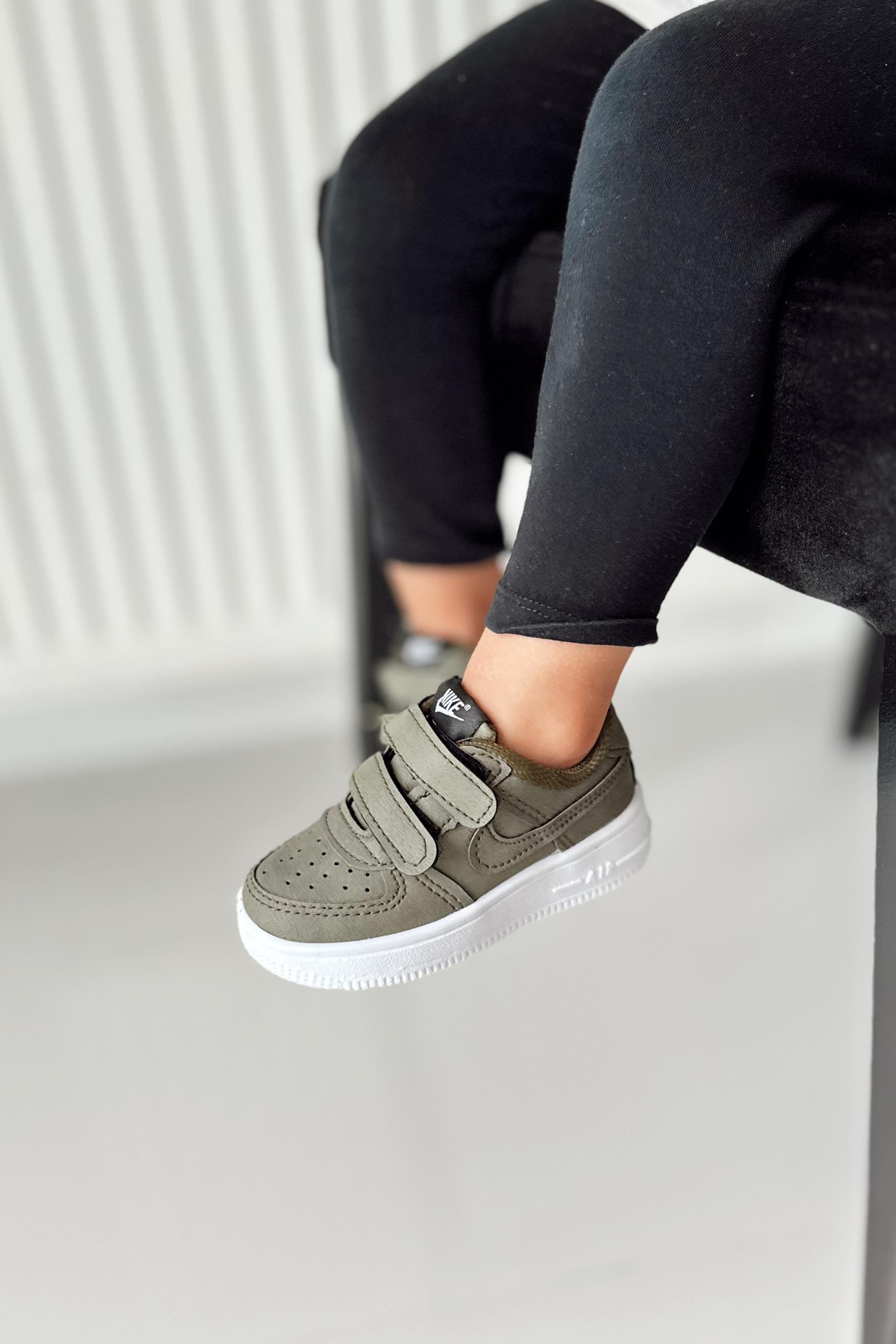 Aır Baskılı Çocuk Spor Ayakkabı Haki Beyaz