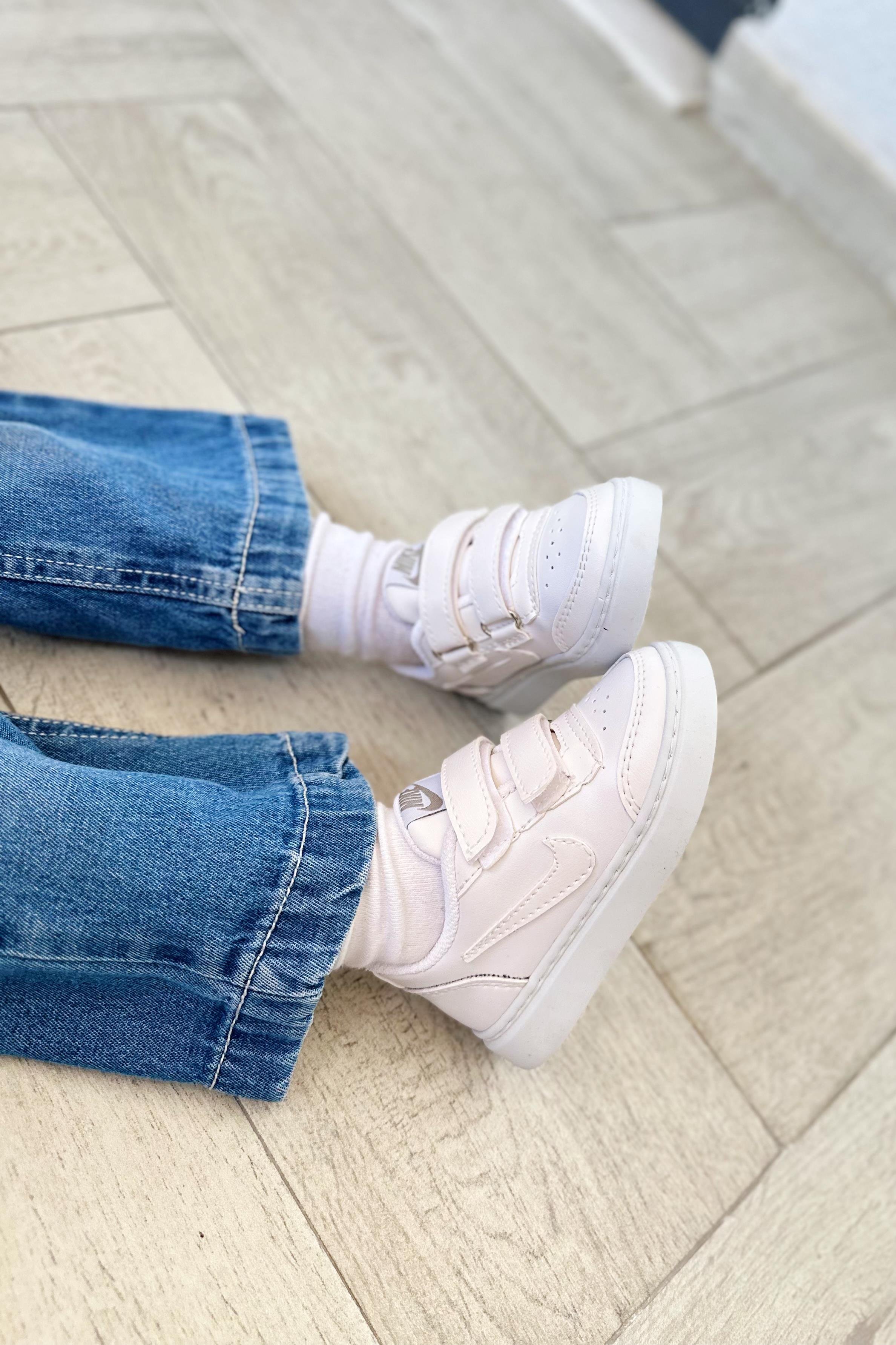 Amblem Baskılı Cırtlı Çocuk Spor Ayakkabı Beyaz