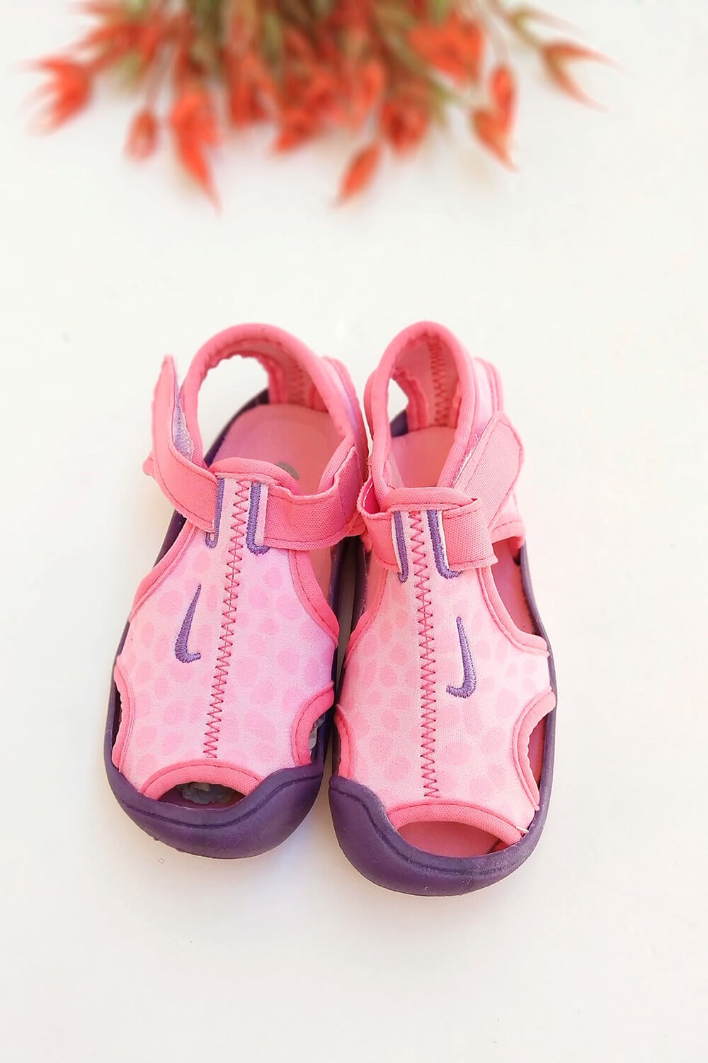 Amblem Baskılı Çocuk Sandalet Pembe
