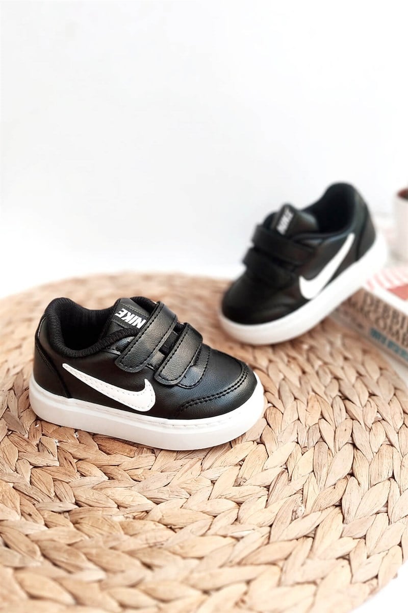 Amblem Baskılı Çocuk Spor Ayakkabı Siyah Beyaz