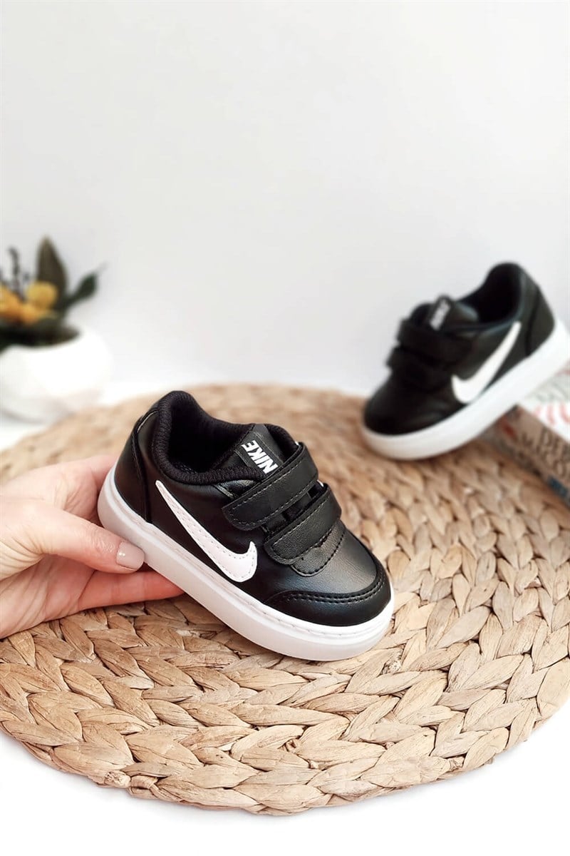 Amblem Baskılı Çocuk Spor Ayakkabı Siyah Beyaz