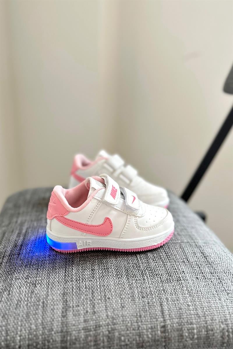 Amblem Baskılı Işıklı Çocuk Spor Ayakkabı Beyaz Pembe