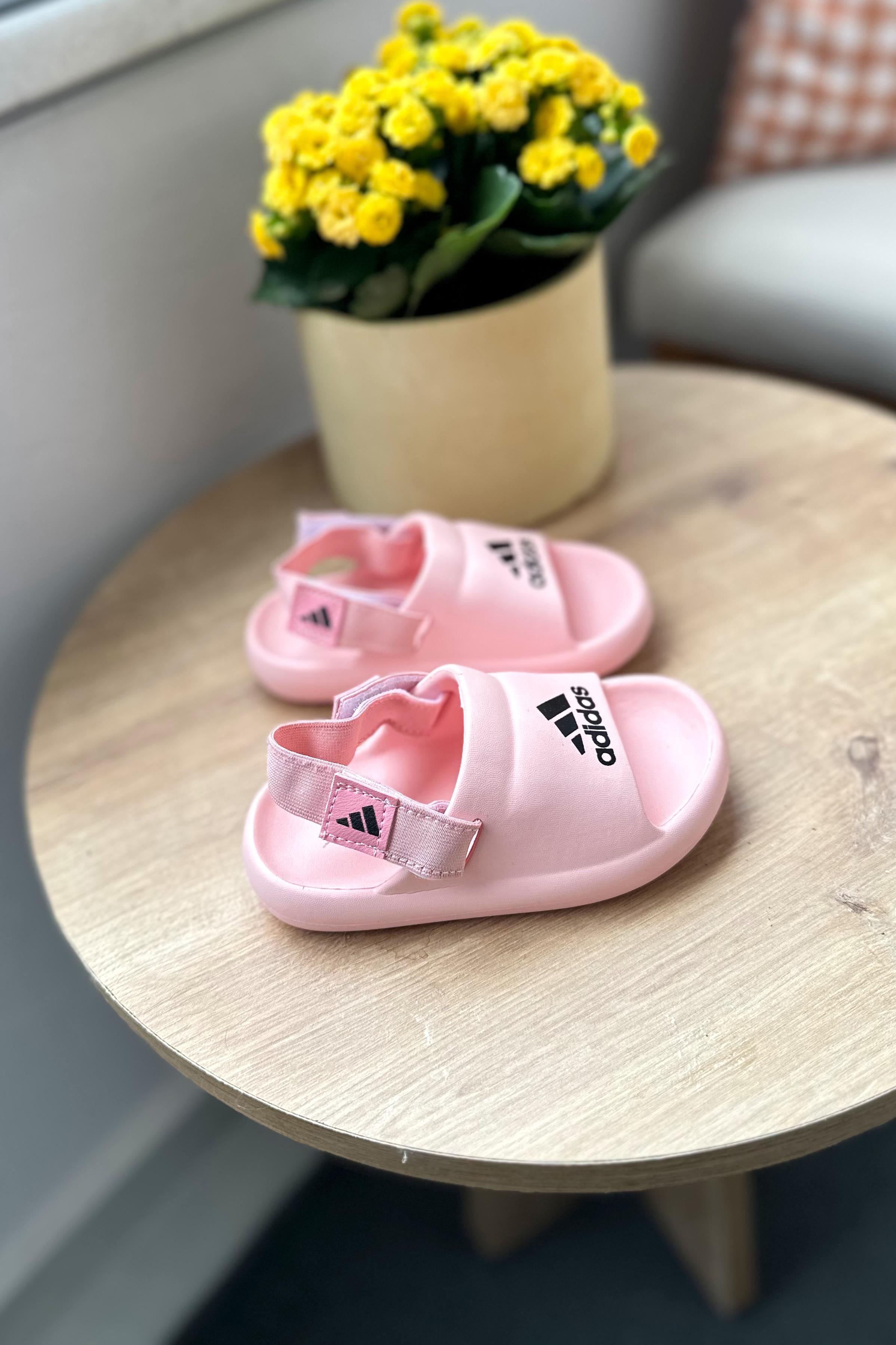 Amblem Baskılı İthal Üretim Cırtlı Açık Pembe Terlik Sandalet