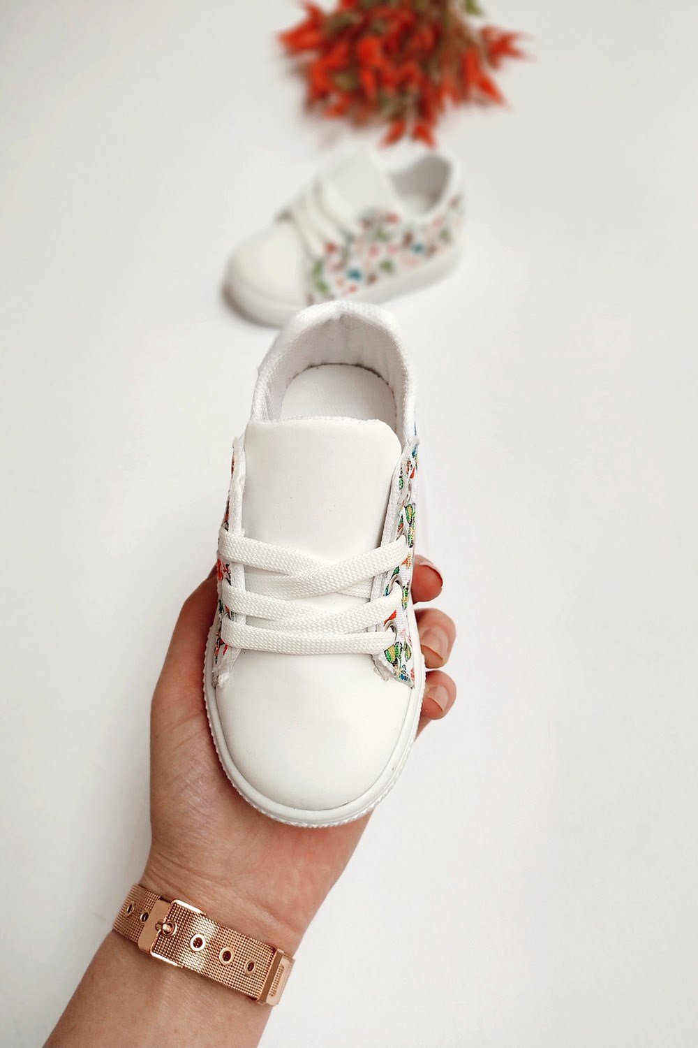 Bağcıklı Kelebek Desenli Çocuk Spor Ayakkabı Beyaz