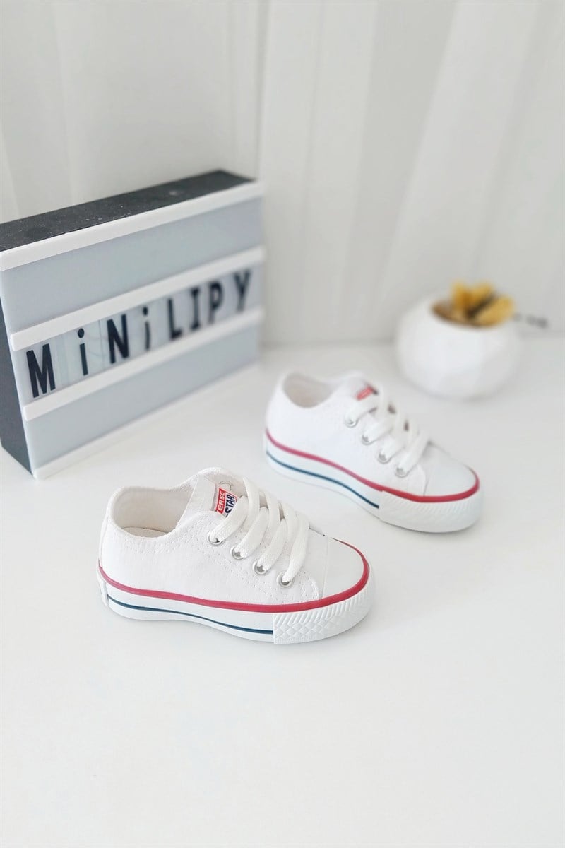 Bağcıklı Tabanı Şeritli Çocuk Bir Takım Beyaz