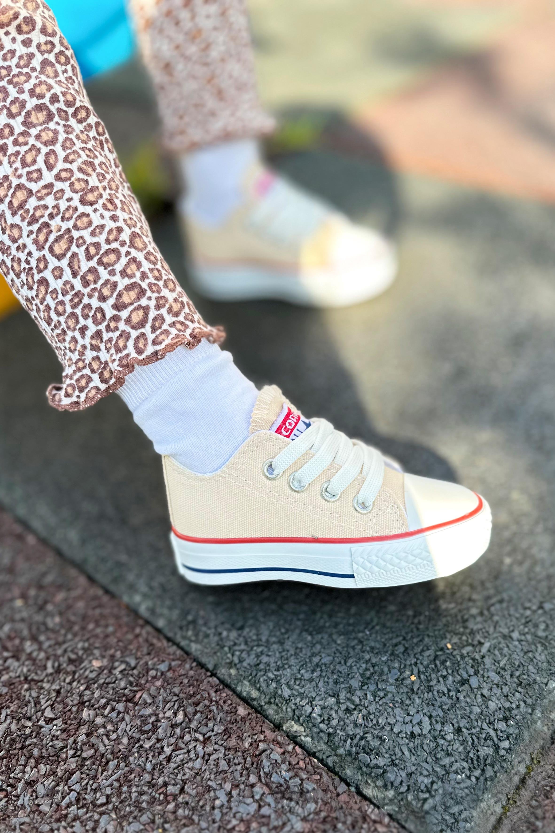 Bağcıklı Tabanı Şeritli Çocuk Spor Ayakkabı Bej