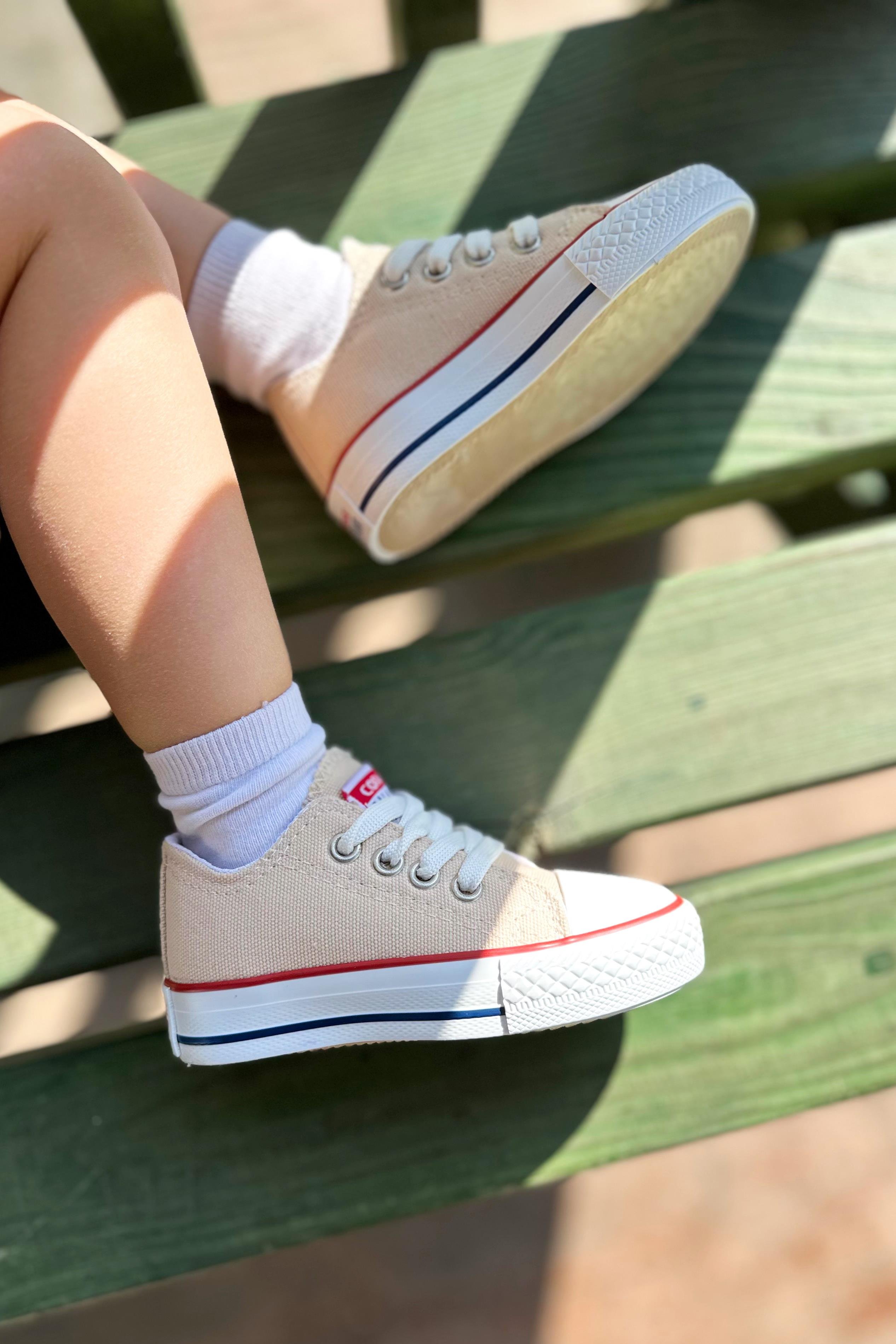 Bağcıklı Tabanı Şeritli Çocuk Spor Ayakkabı Bej