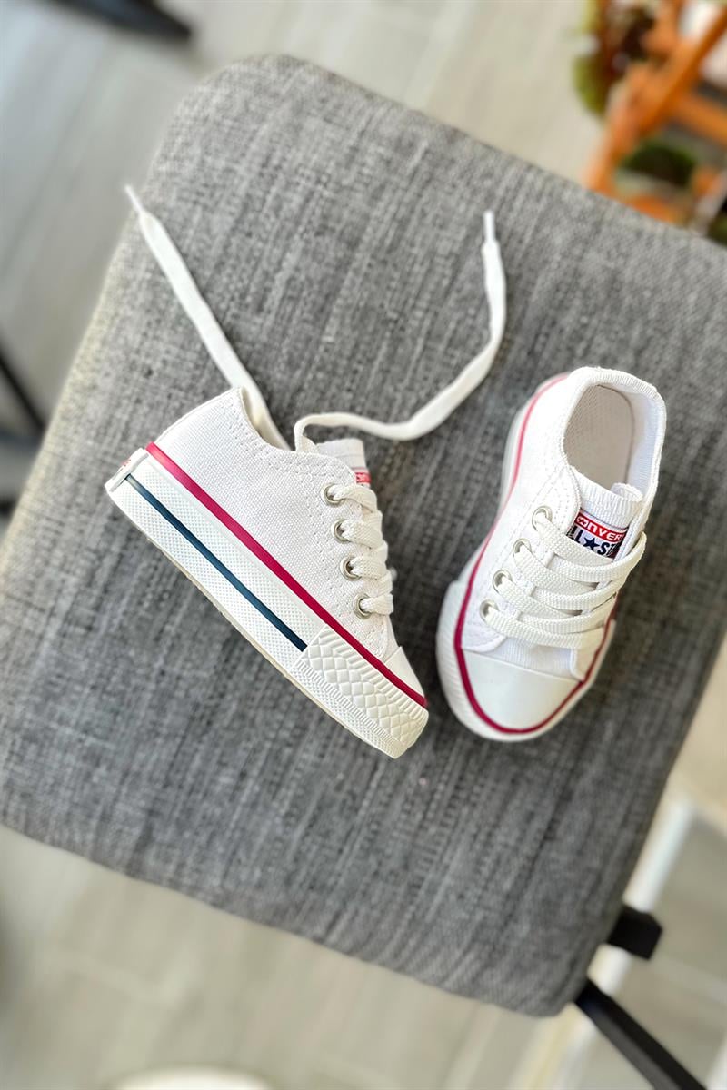 Bağcıklı Tabanı Şeritli Çocuk Spor Bir Takım Beyaz