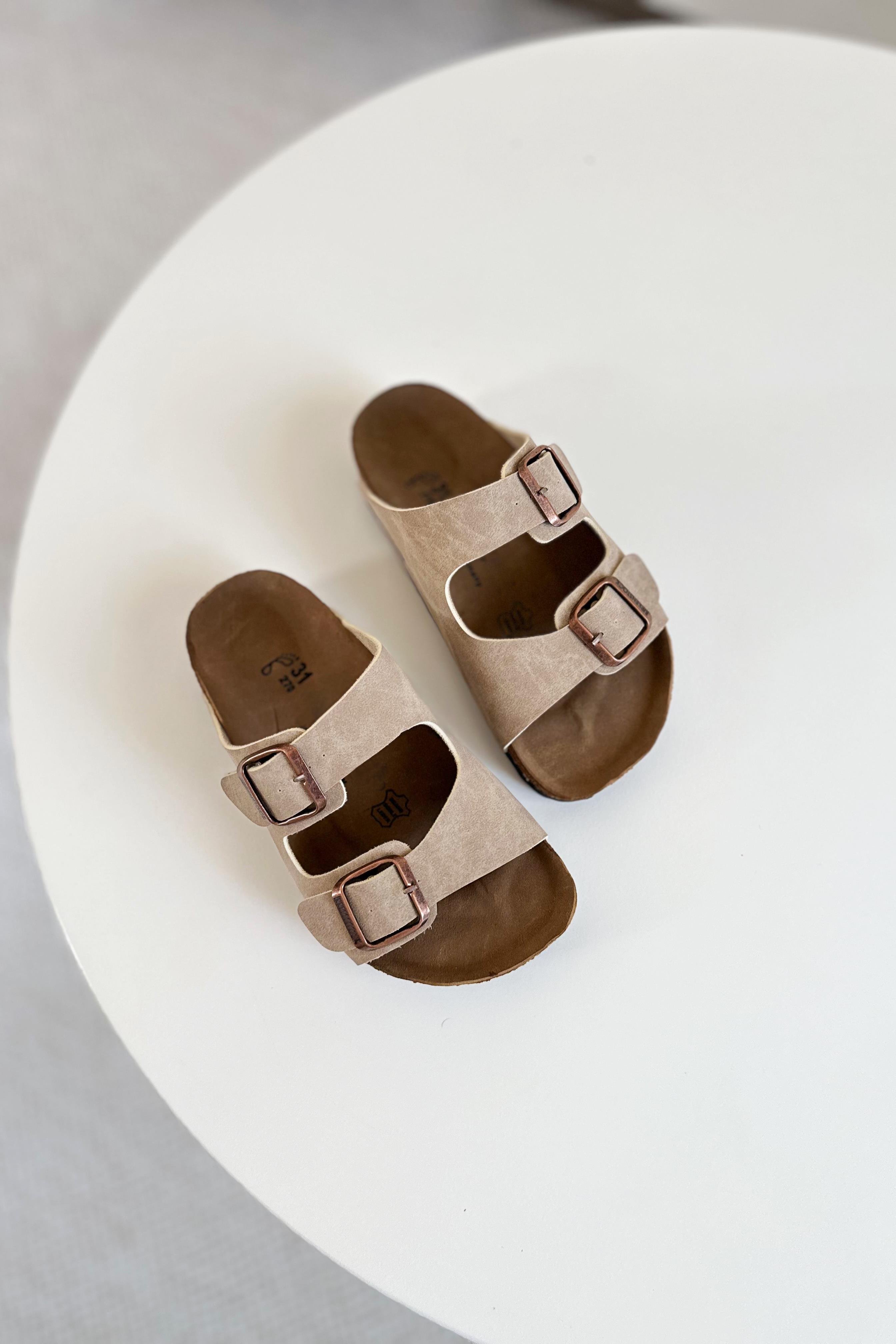 Çift Tokalı Çocuk Terlik Bej