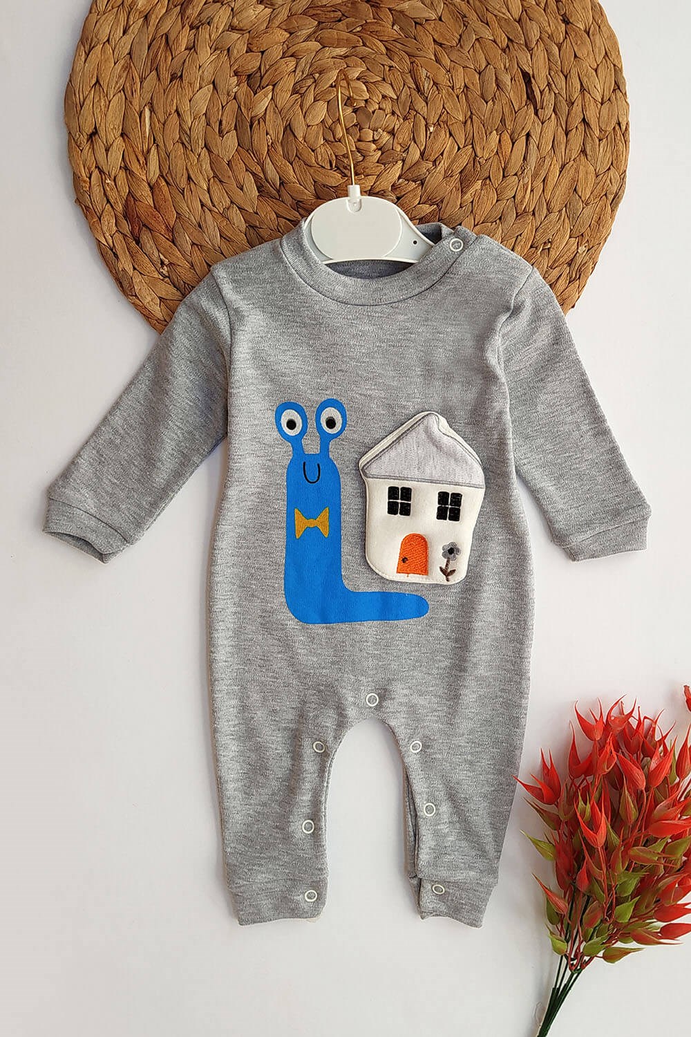Ev İşlemeli Bebek Çıtçıtlı Tulum Gri