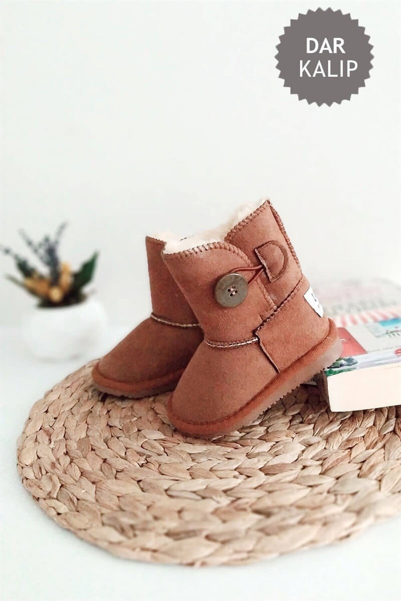 İçi Kürklü Düğmeli Çocuk Bot Kahverengi