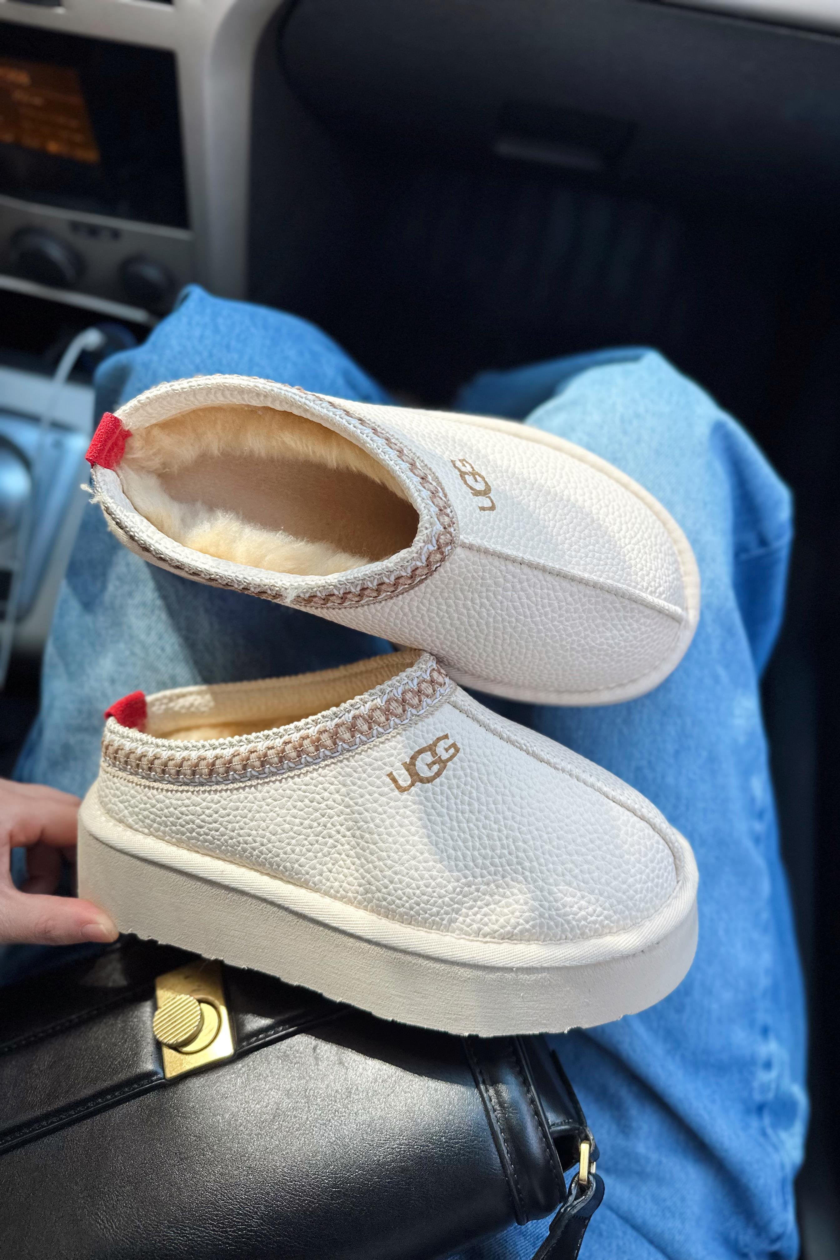 İçi Tüylü Ultra Mini Kadın Bot Bej