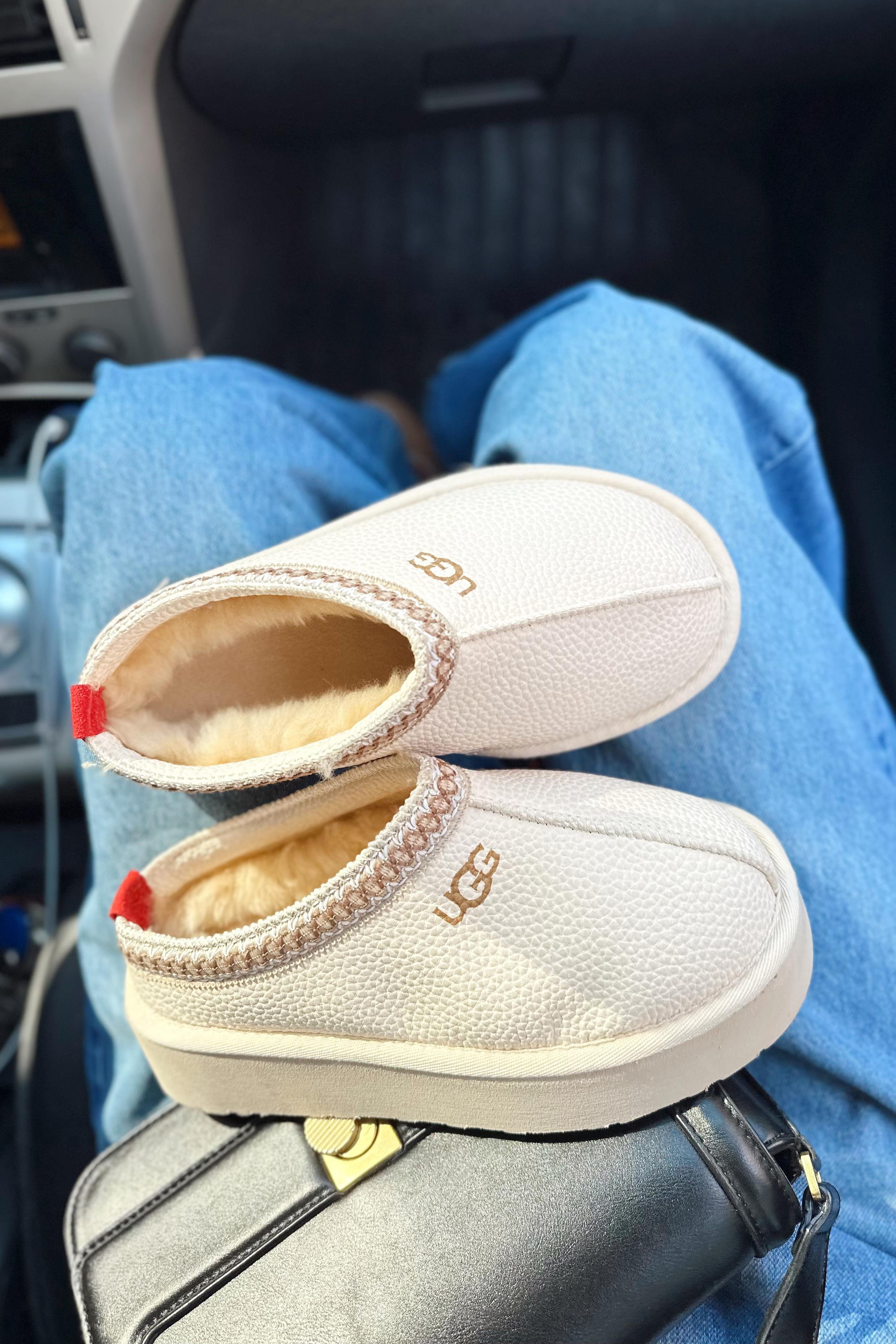 İçi Tüylü Ultra Mini Kadın Bot Bej