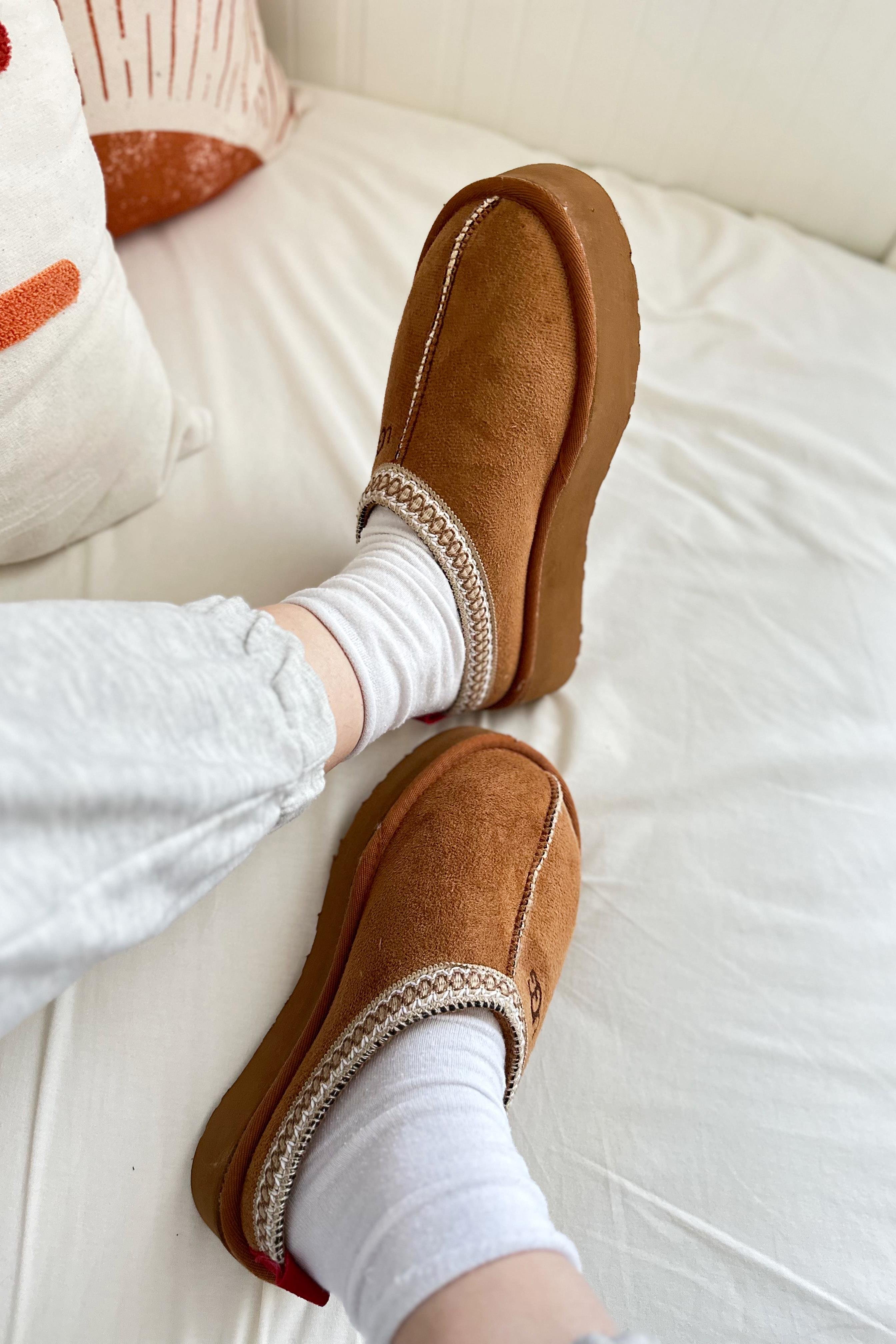 İçi Tüylü Ultra Mini Kadın Bot Taba