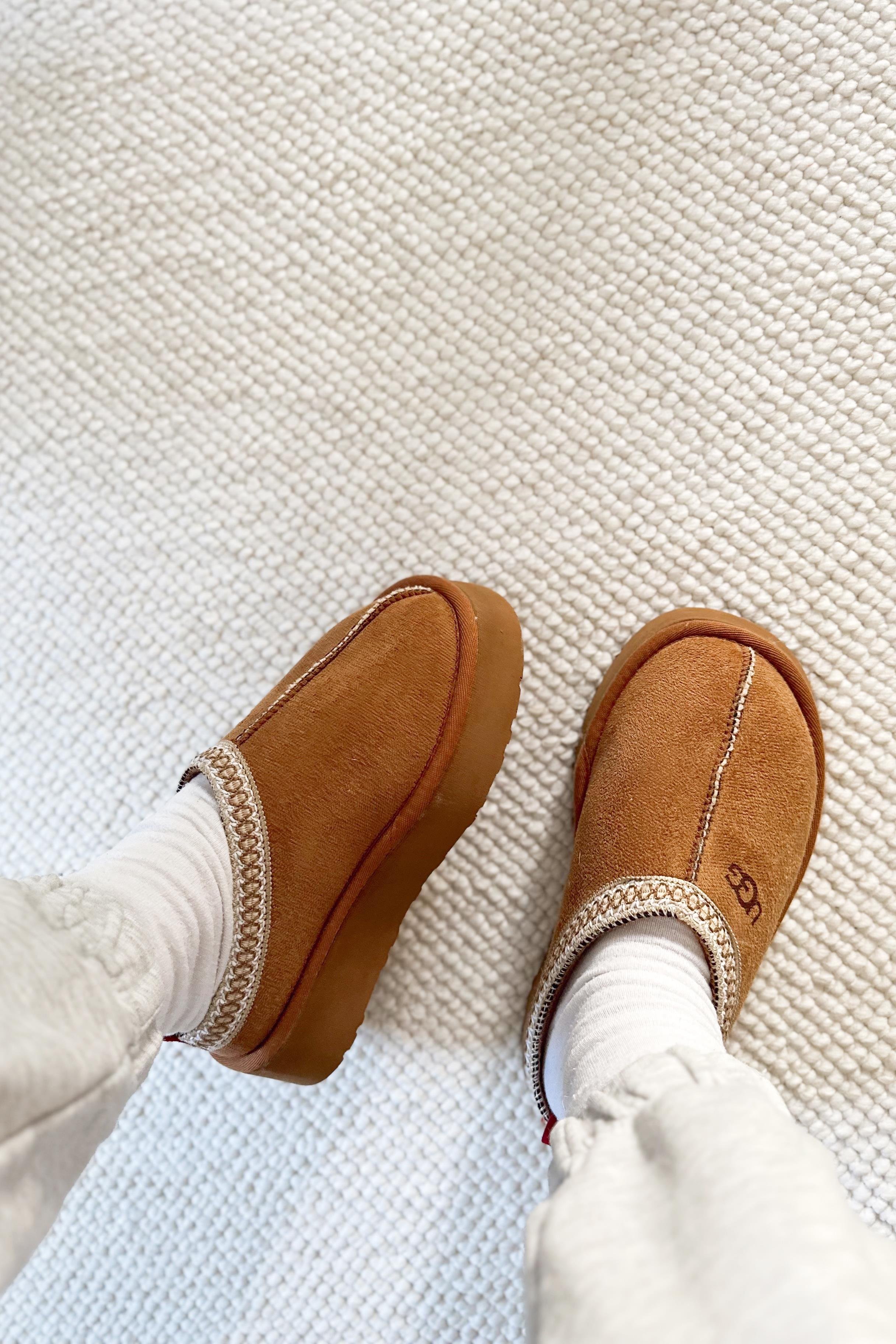 İçi Tüylü Ultra Mini Kadın Bot Taba