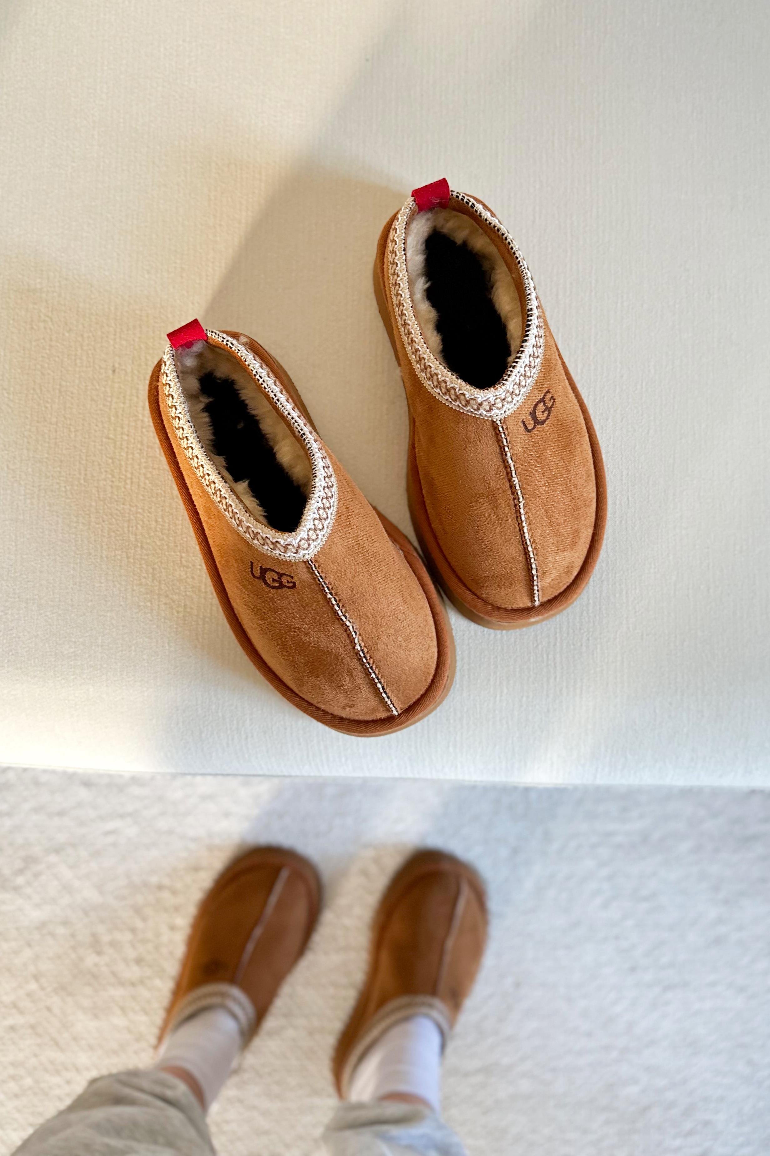 İçi Tüylü Ultra Mini Kadın Bot Taba