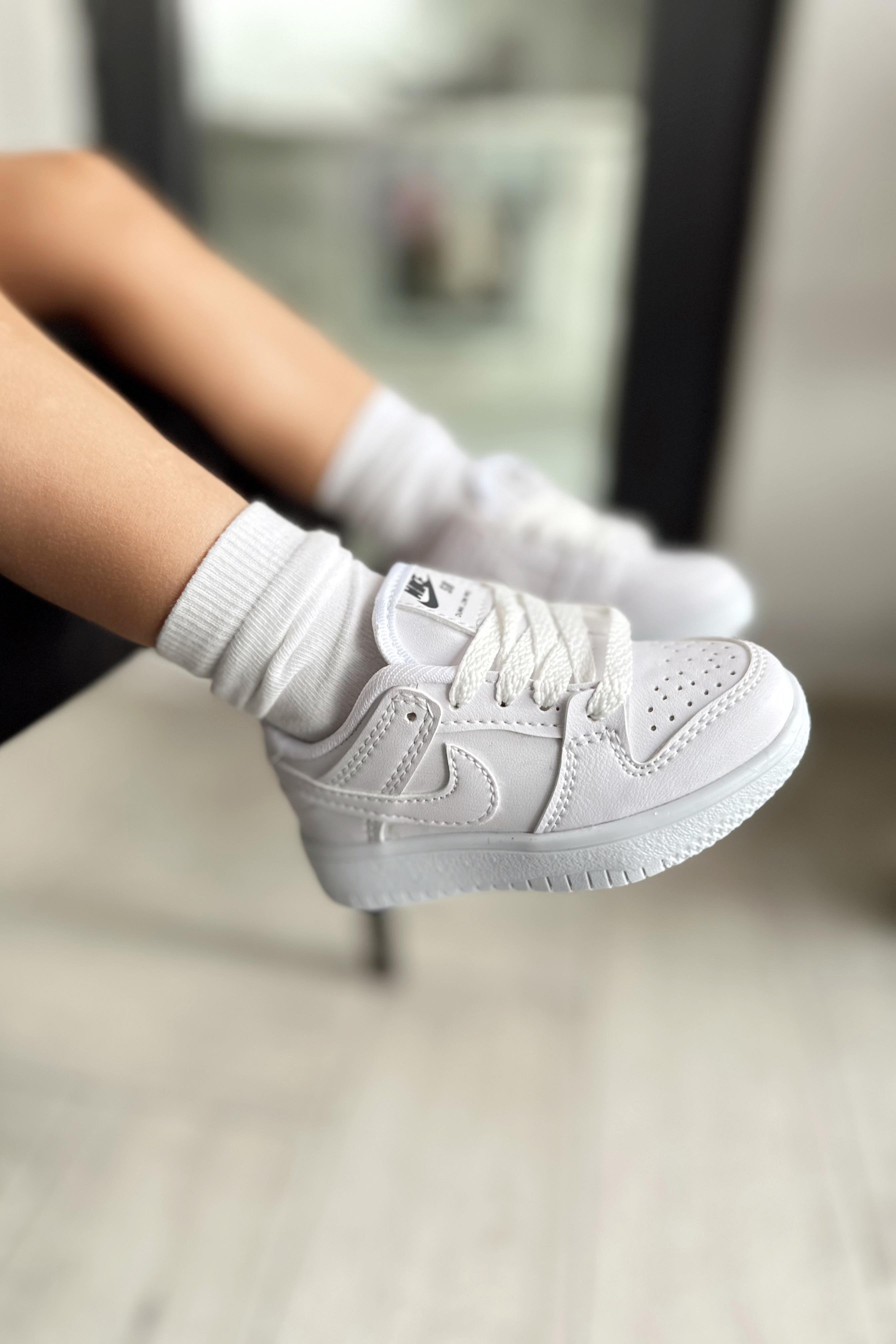 Jordan Baskılı Bağcıklı Çocuk Spor Ayakkabı Beyaz