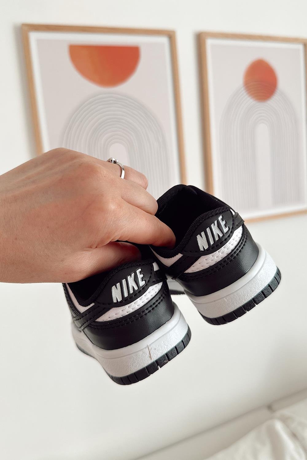 Jordan Baskılı Bağcıklı Çocuk Spor Ayakkabı Beyaz Siyah