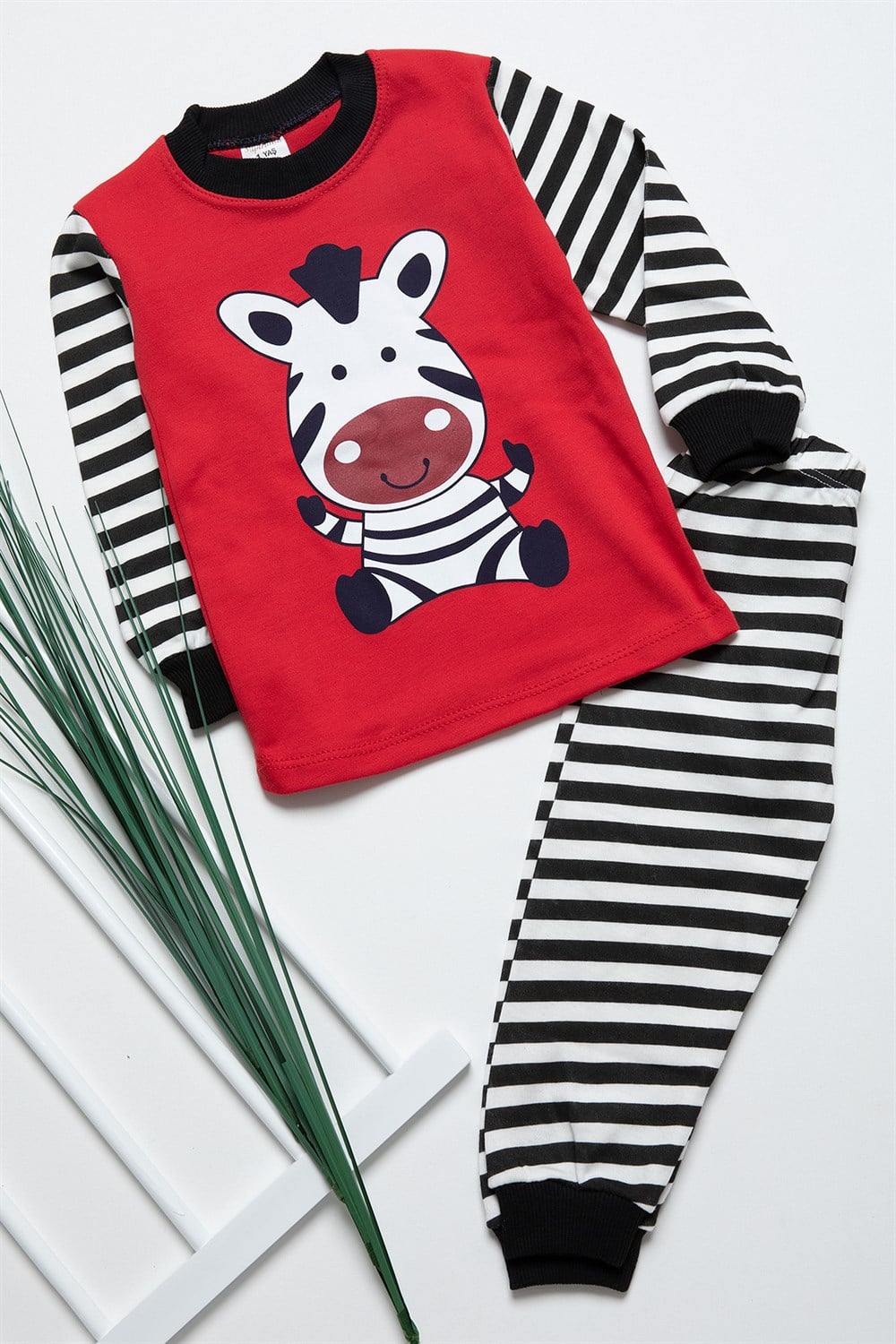 Kırmızı Renk Çocuk Pijama Takımı