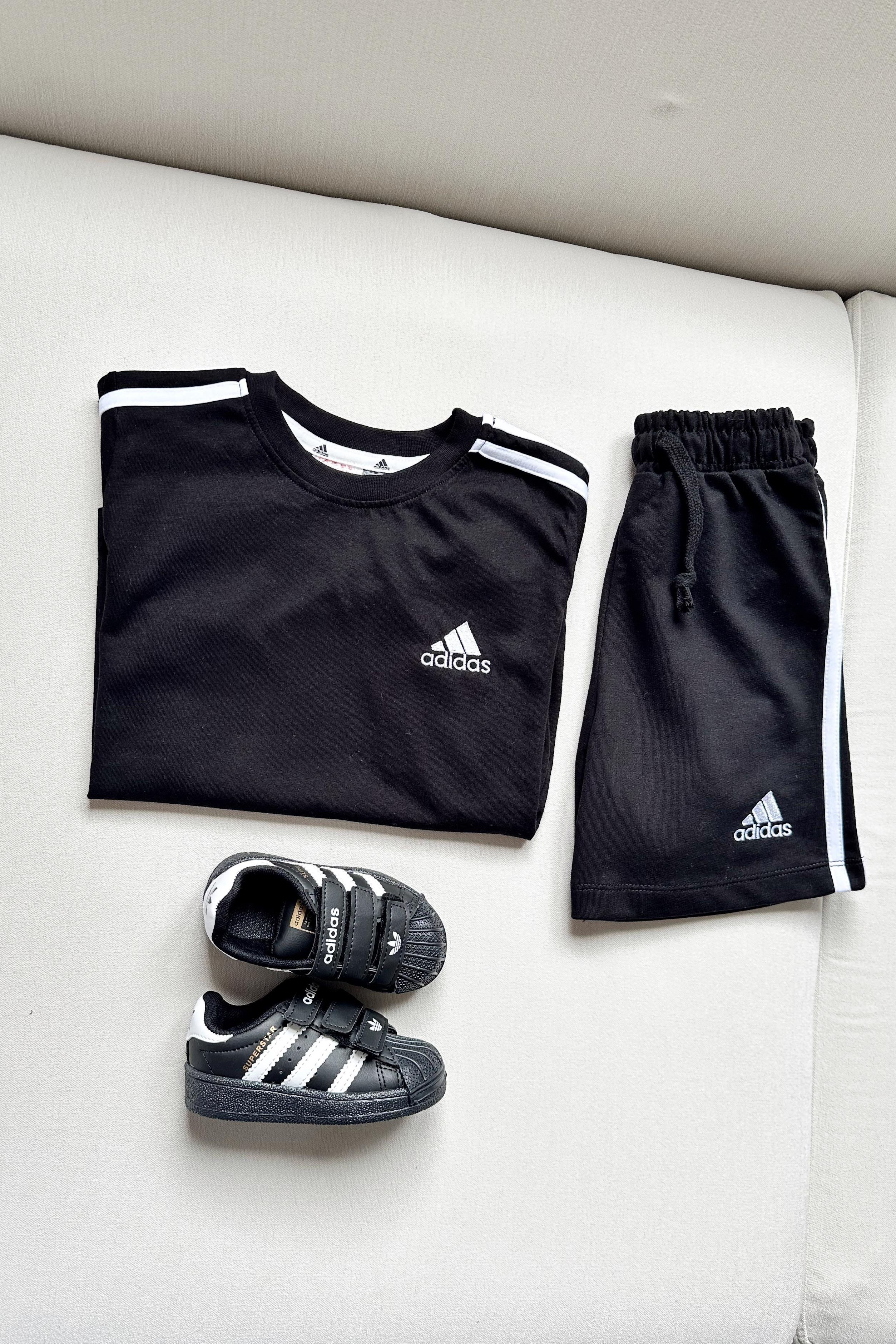 Kolları Çizgili Şortlu Çocuk Takım Siyah