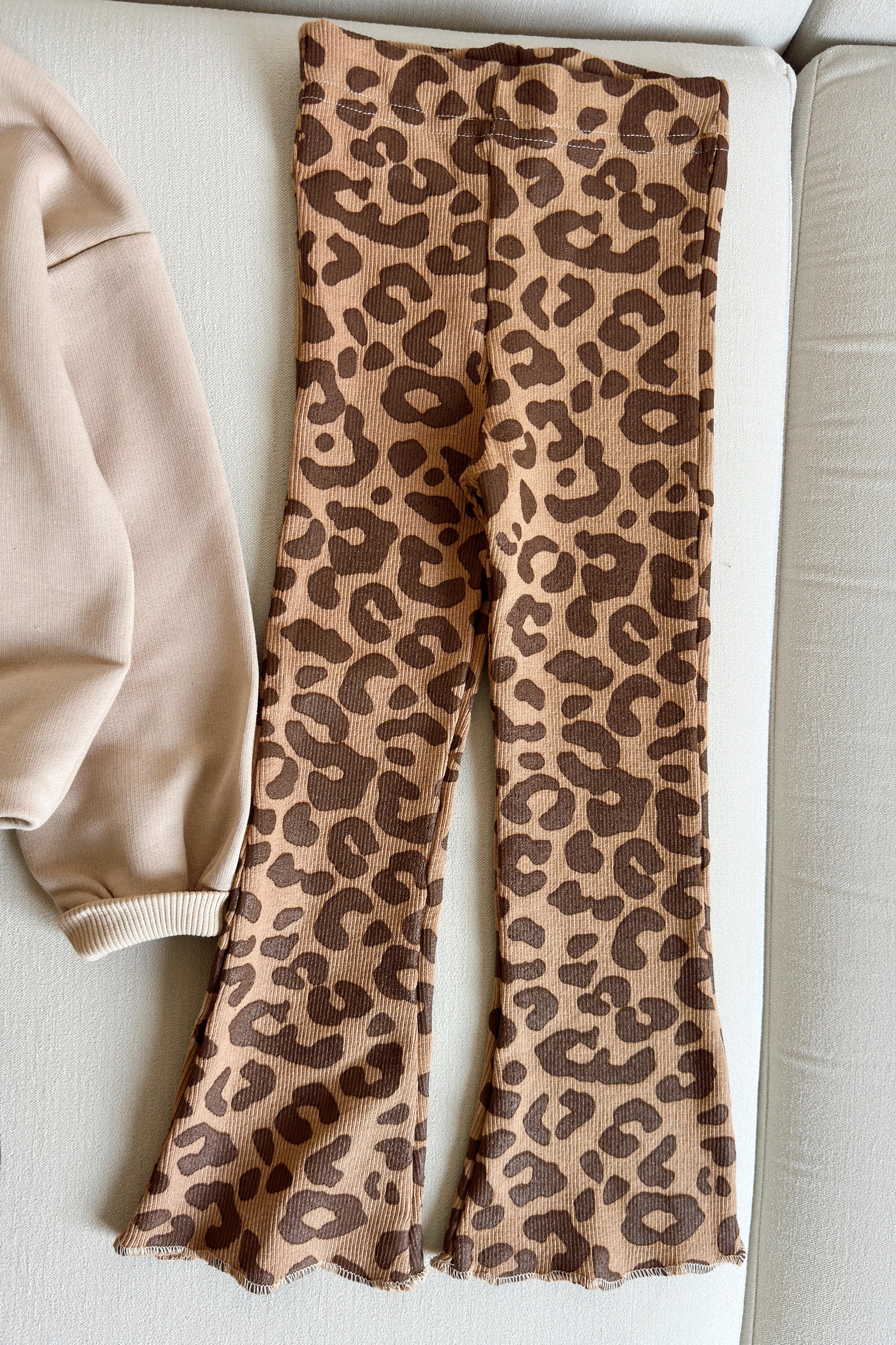 Leopar Desenli Çocuk Taytlı Takım Bej
