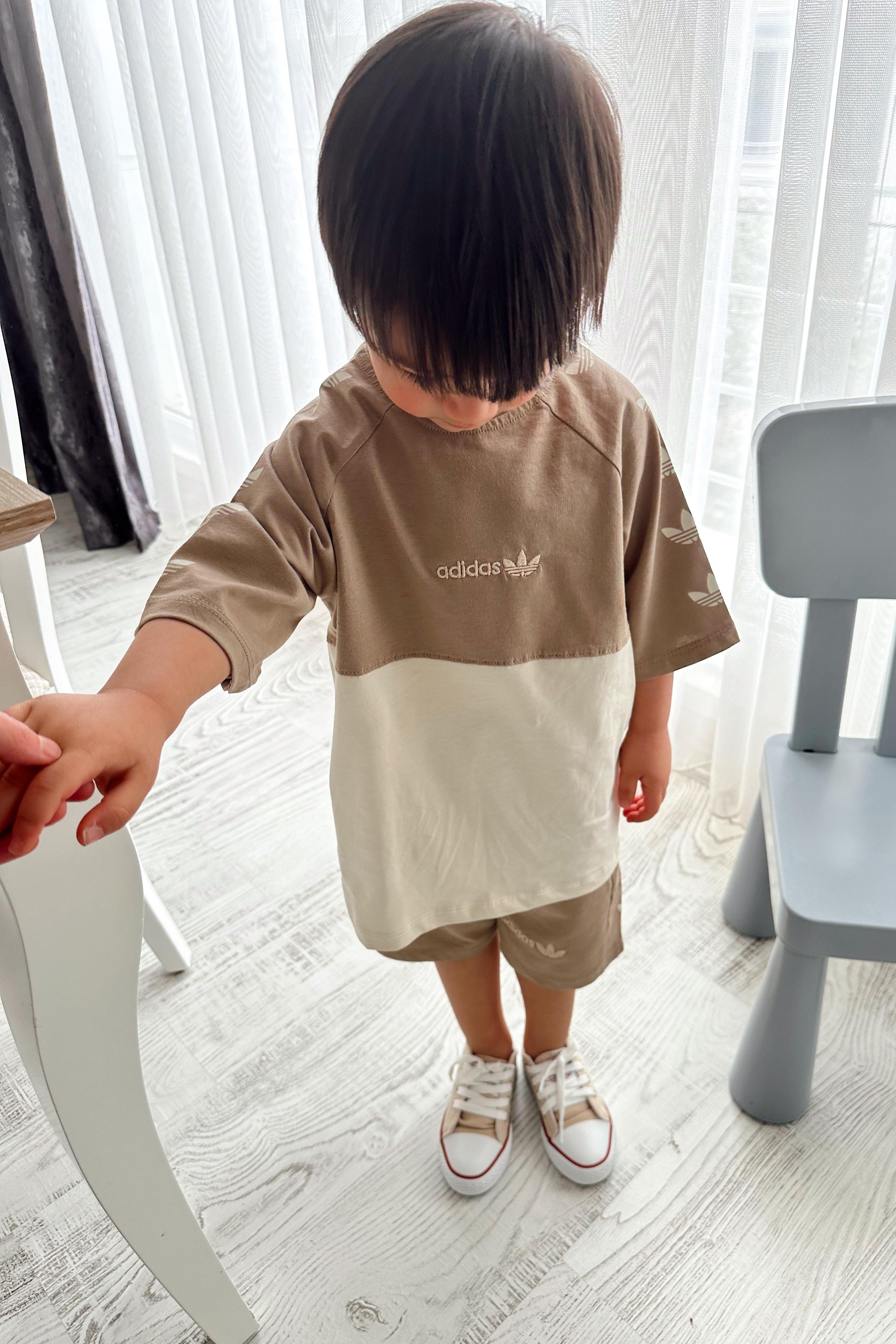 Önü Yazı Baskılı Çocuk Şortlu Takım Bej