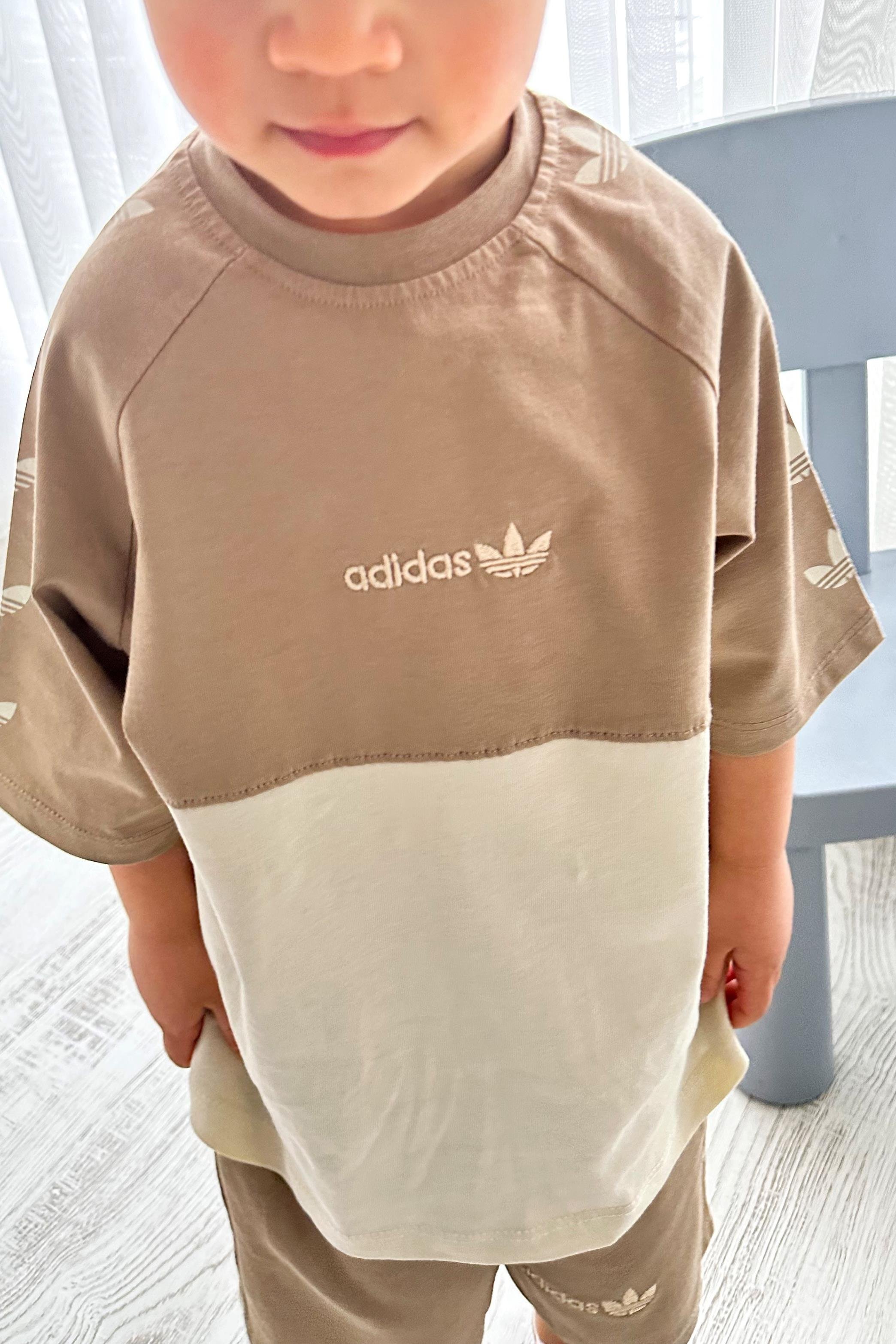 Önü Yazı Baskılı Çocuk Şortlu Takım Bej