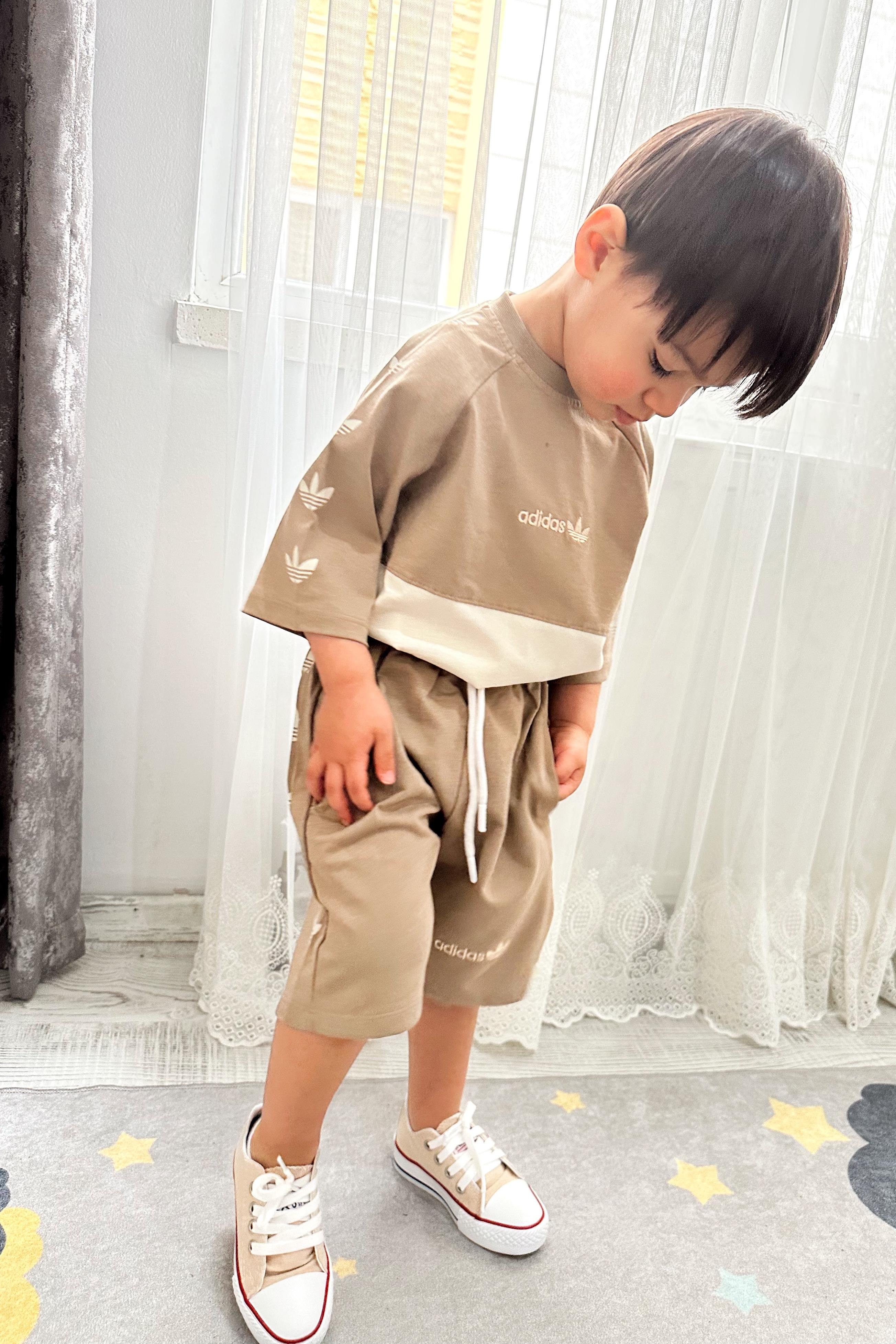 Önü Yazı Baskılı Çocuk Şortlu Takım Bej