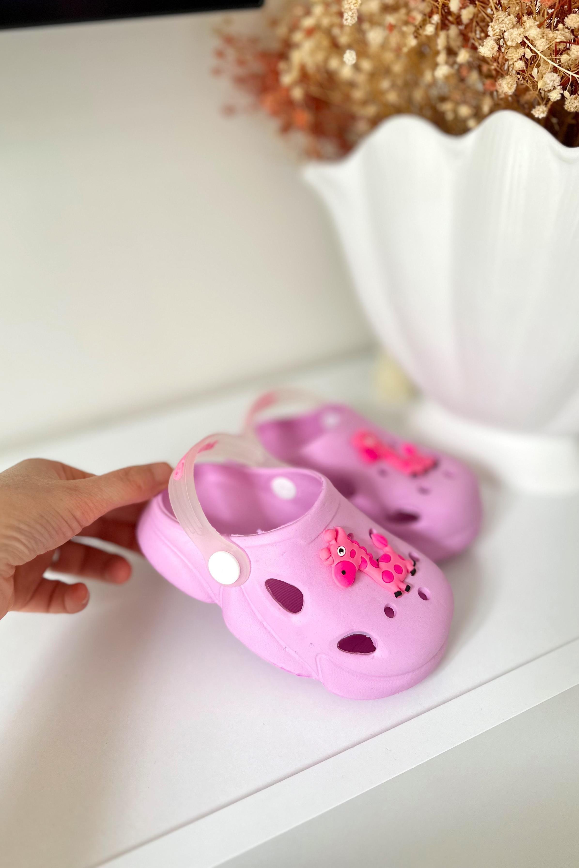 Önü Zürafalı Çocuk Sandalet Pembe