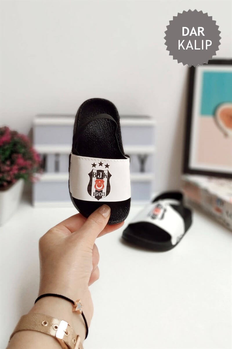 Taraftar Baskılı Arkası Lastikli Çocuk Sandalet Siyah Beyaz