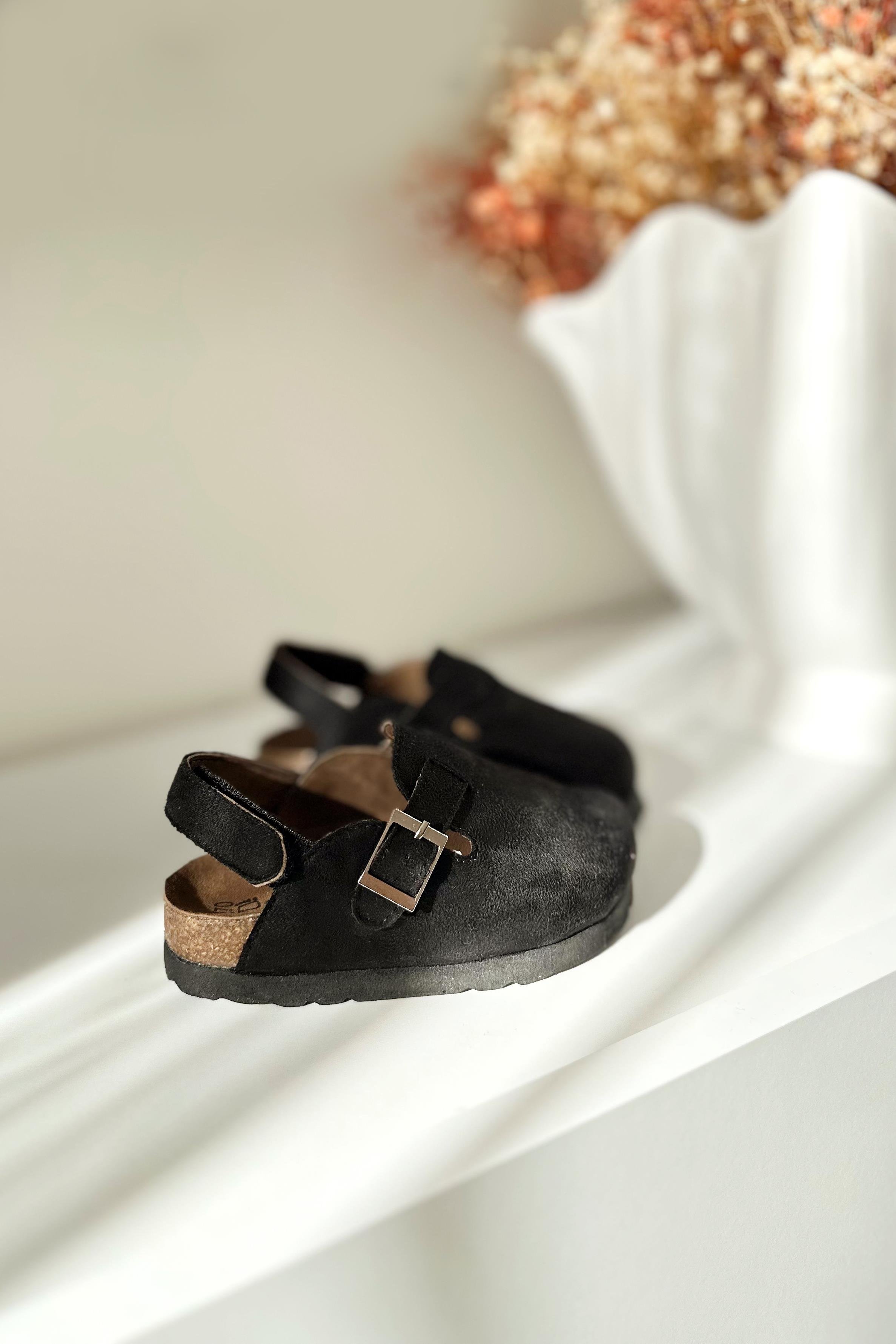 Tokalı Çocuk Terlik Siyah