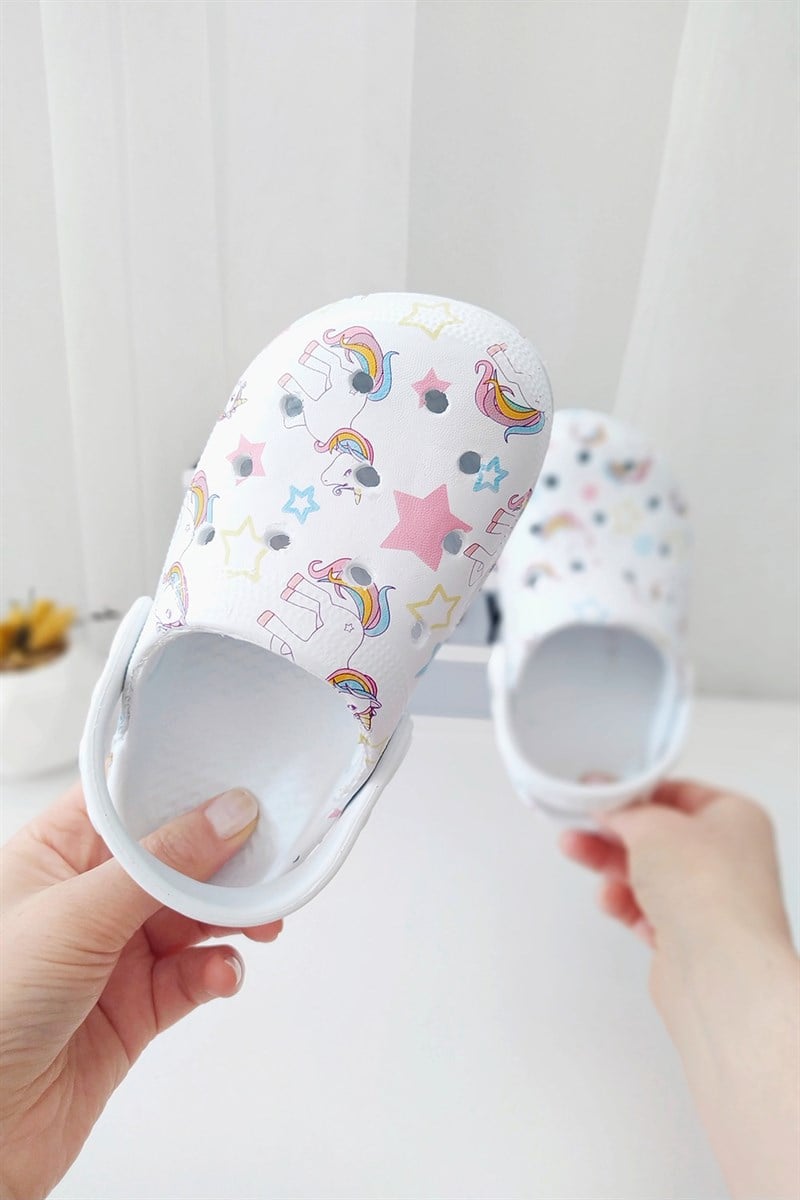 Unicorn Baskılı Çocuk Sandalet Beyaz