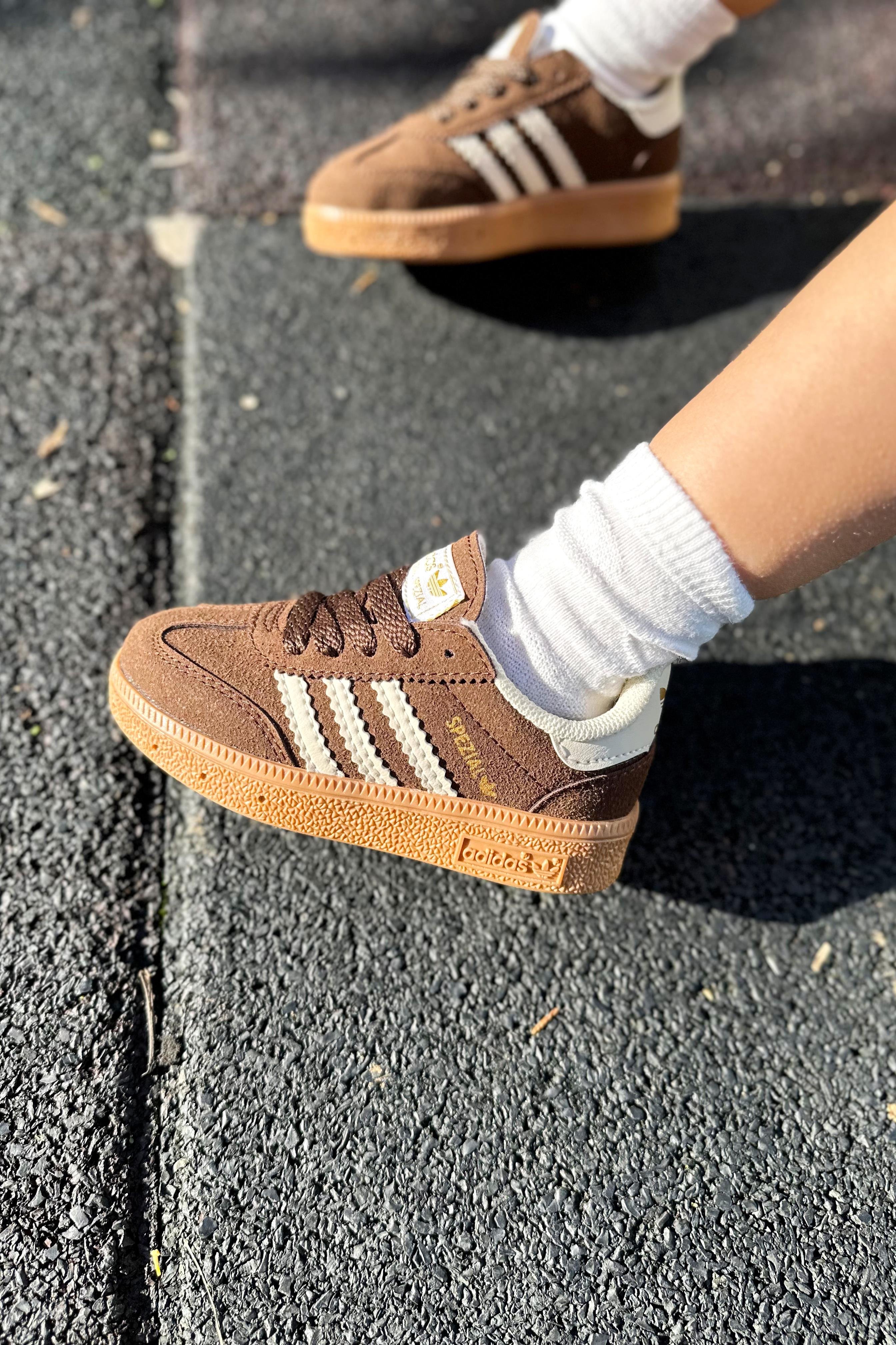 Yanı Çizgili Çocuk Spor Ayakkabı Kahve Beyaz