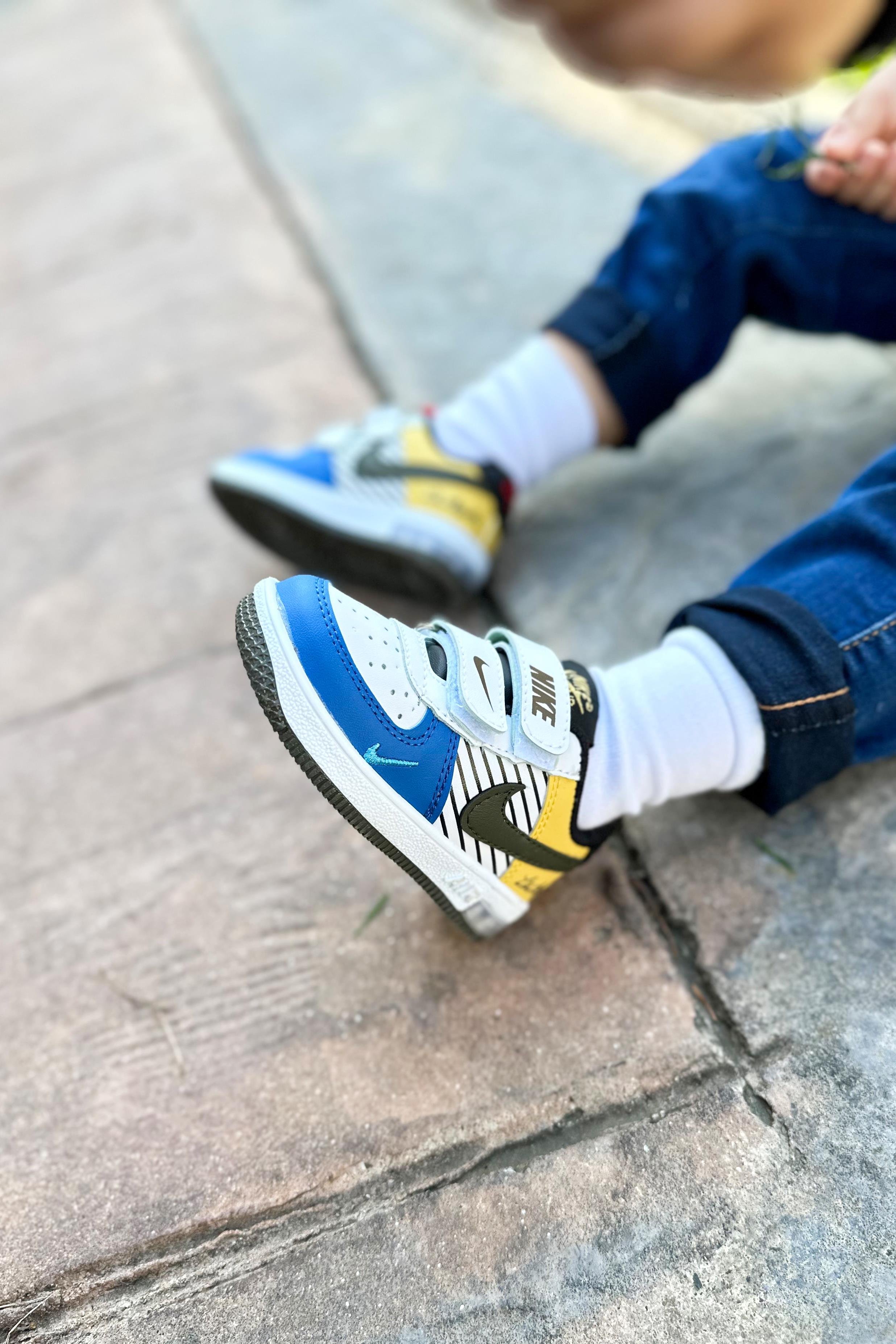 Yapışkanlı Işıklı Çocuk Spor Ayakkabı Beyaz Mavi