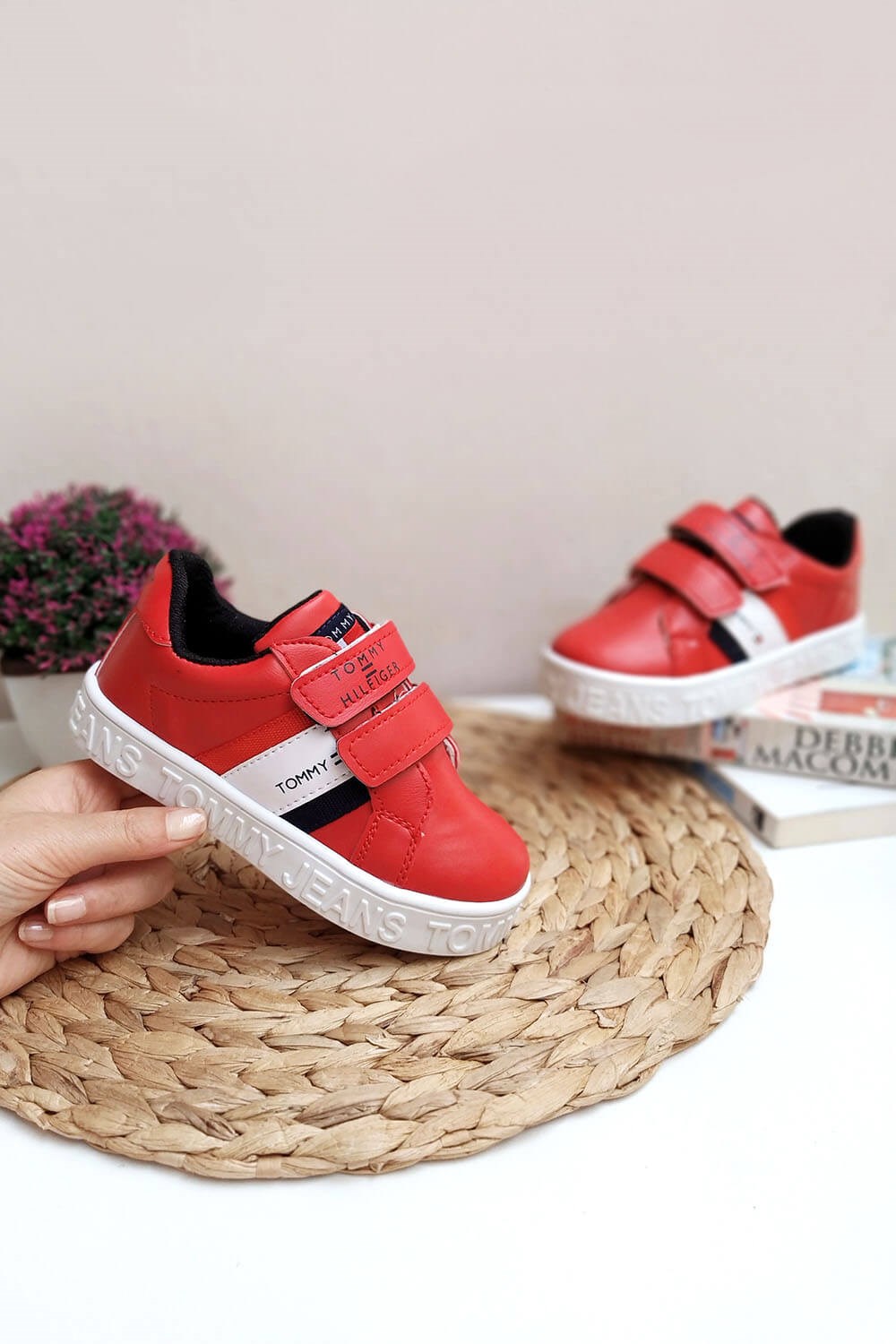 Yazı Baskılı Yapışkanlı Çocuk spor Ayakkabı Kırmızı
