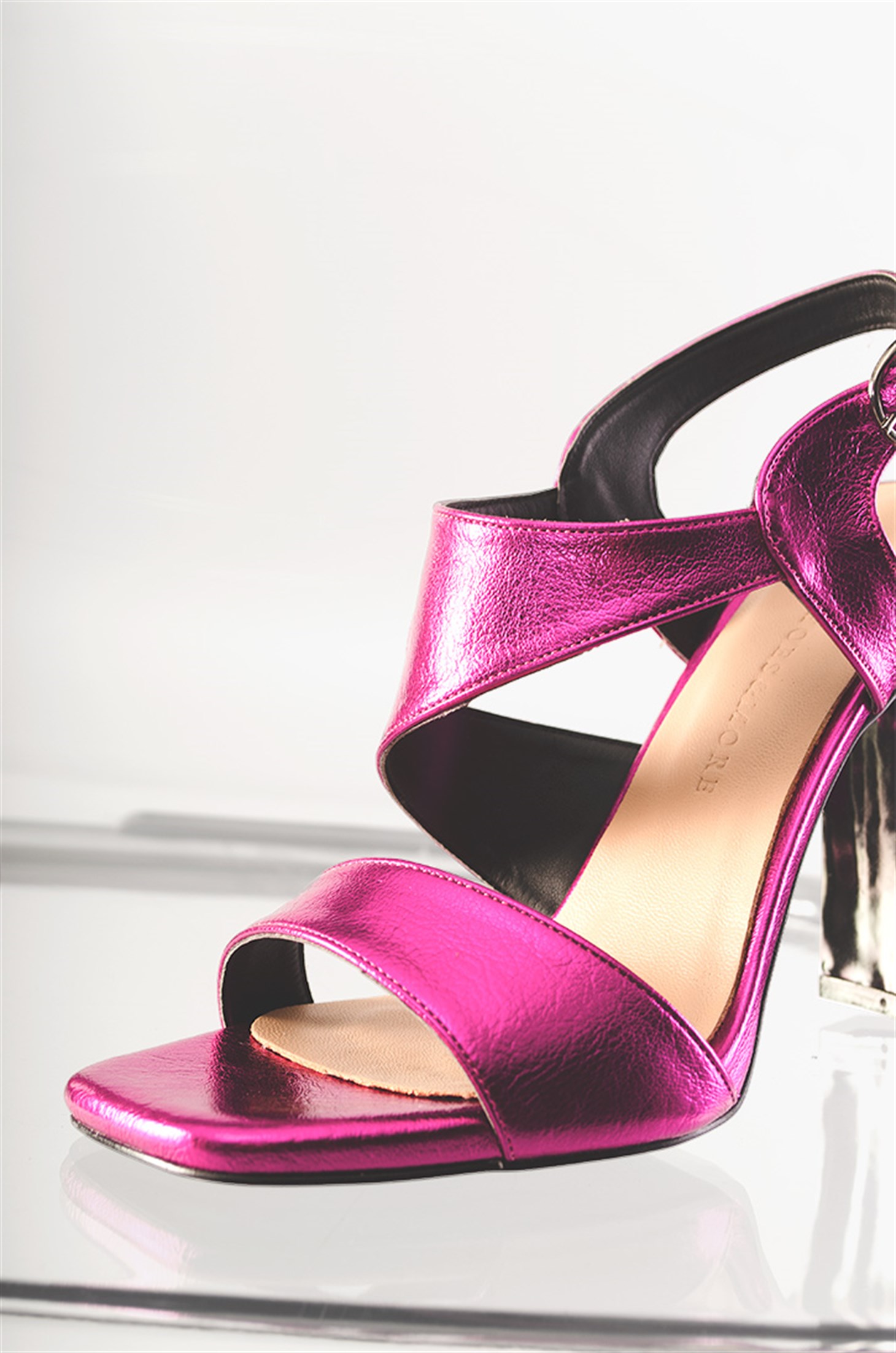 KATSY - Fuşya - Yüksek Blok Topuklu Sandalet