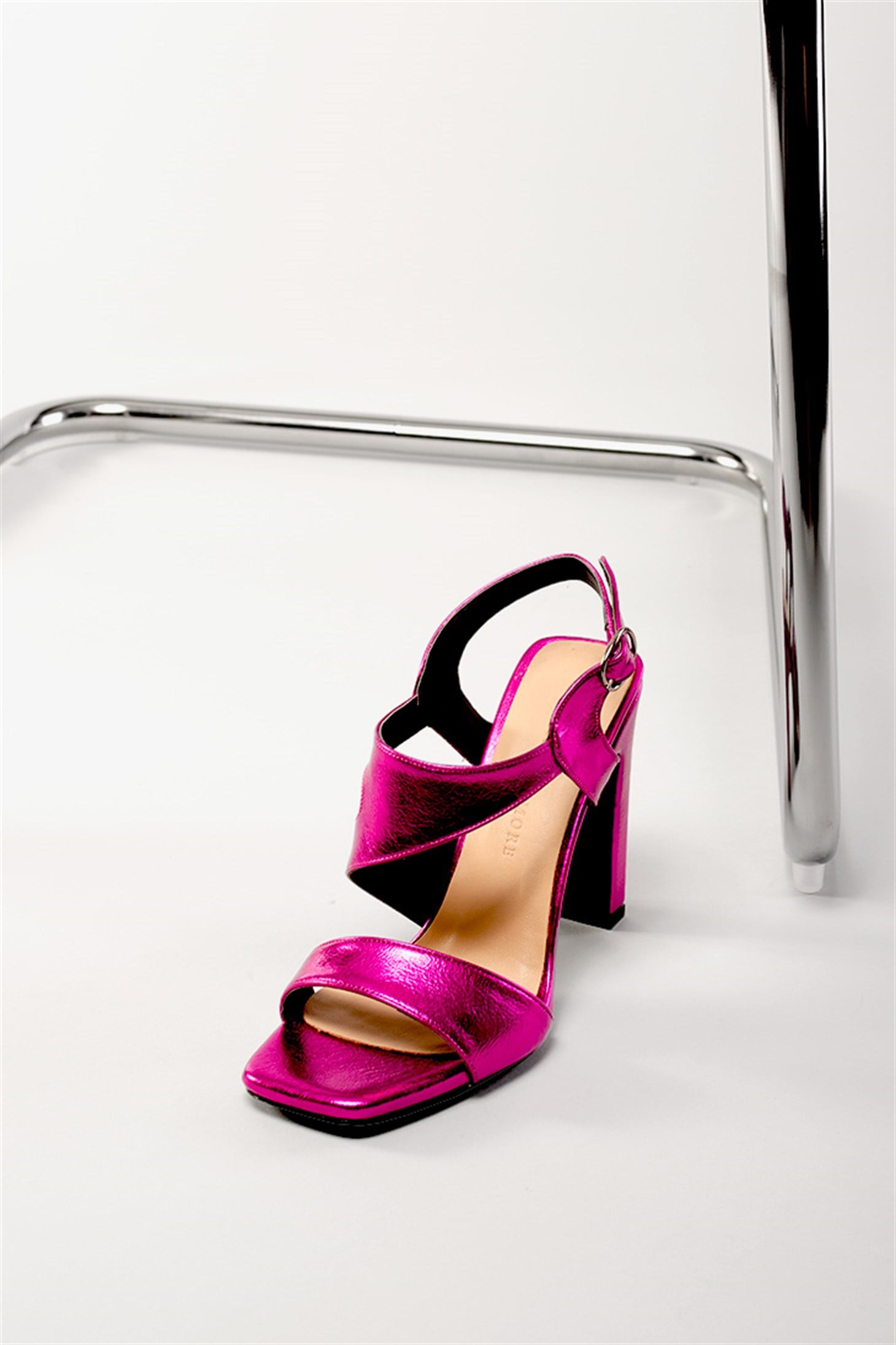 KATSY - Fuşya - Yüksek Blok Topuklu Sandalet