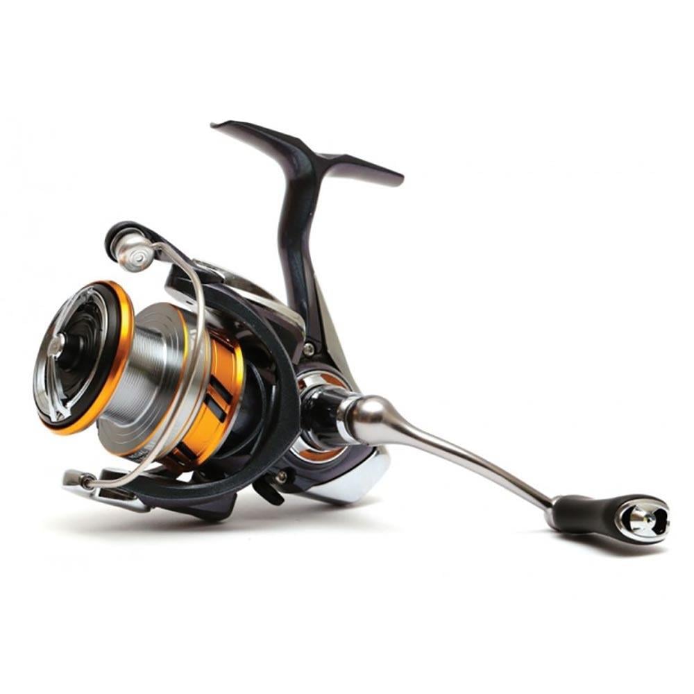 Daiwa Regal 18 LT 2000 D Spin Olta Makinesi