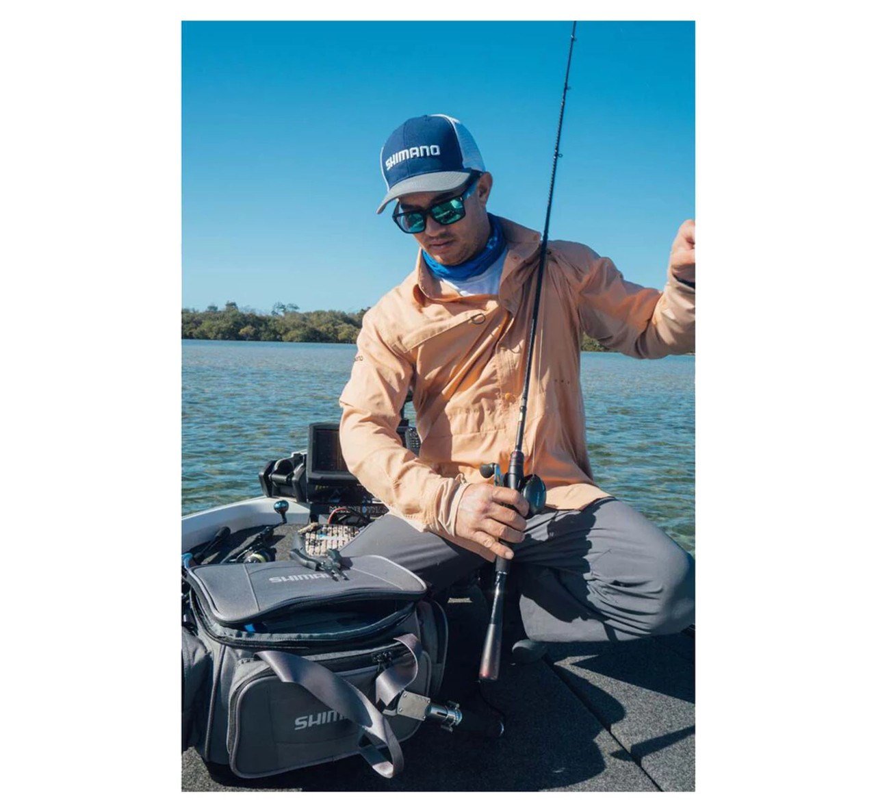 Shimano LUGC-10 Tackle Bag Large Balıkçı Çantası 49X31X26cm