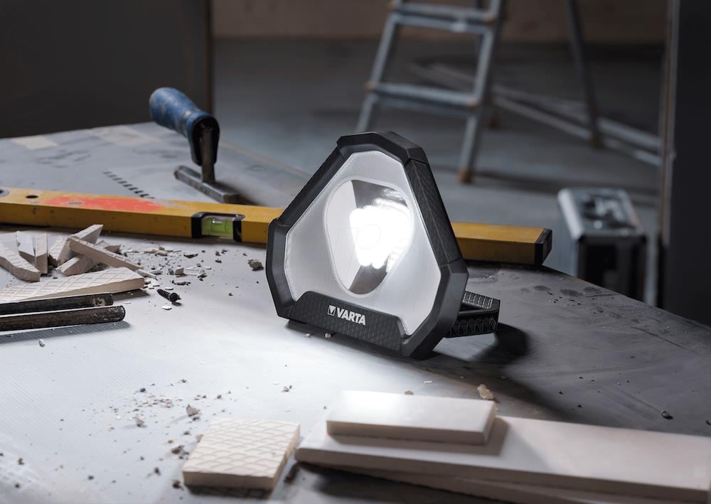 Varta 18647 Work Flex Stadium Light 1450 lm Şarjlı Led Lamba