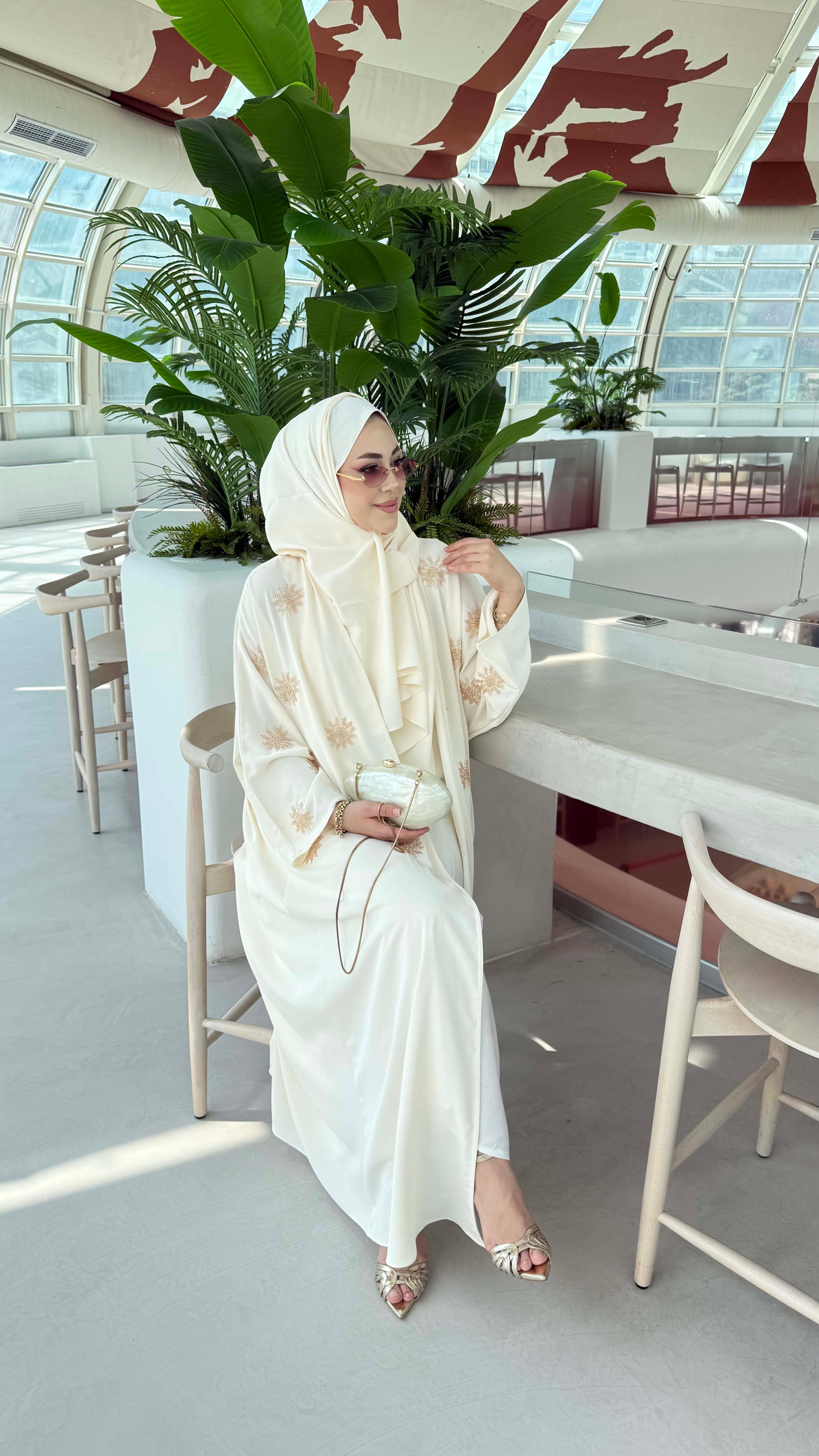 Nakış Boncuk Detaylı Abaya Krem 26137