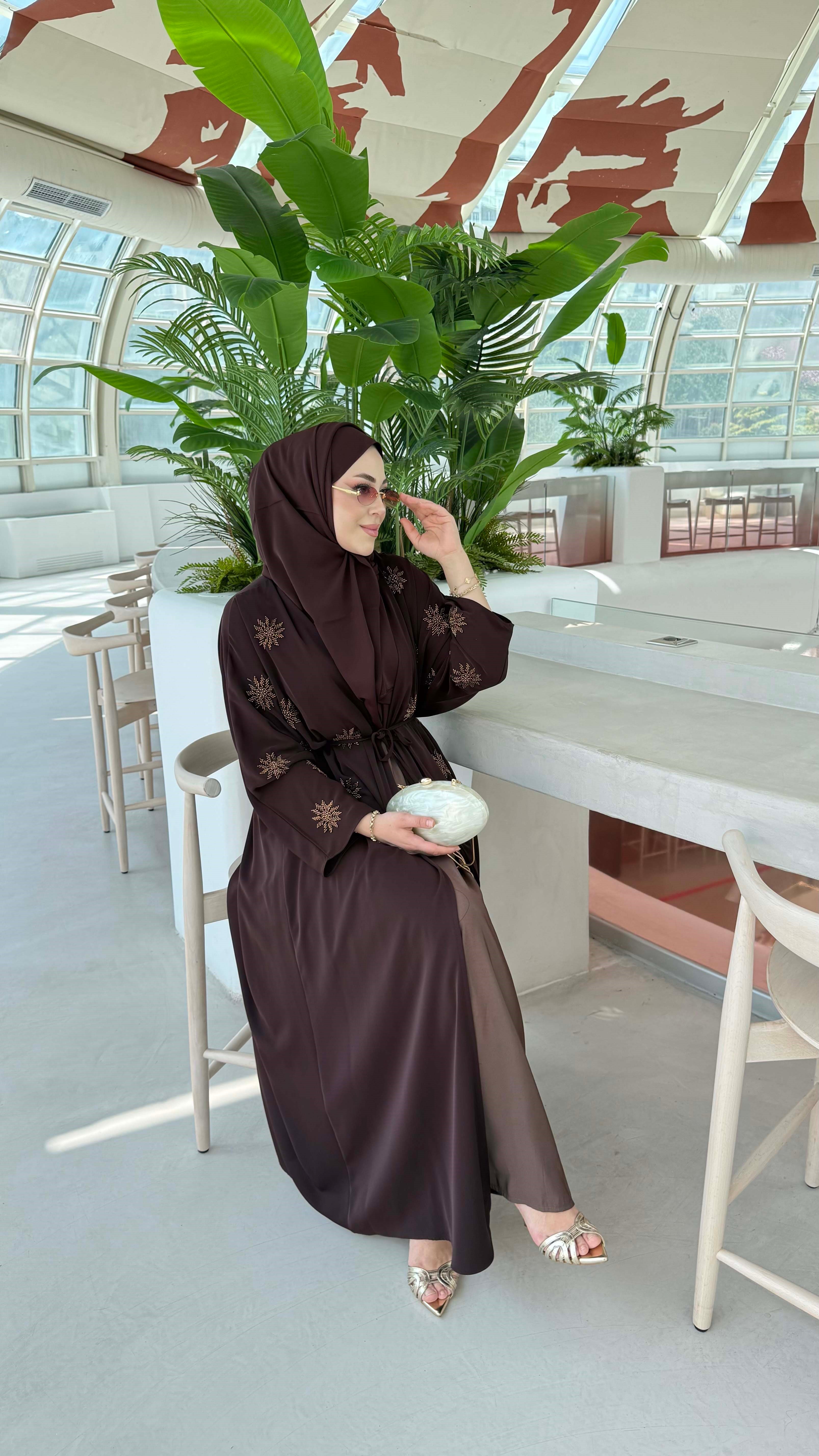 Nakış Boncuk Detaylı Abaya Kahverengi 26137