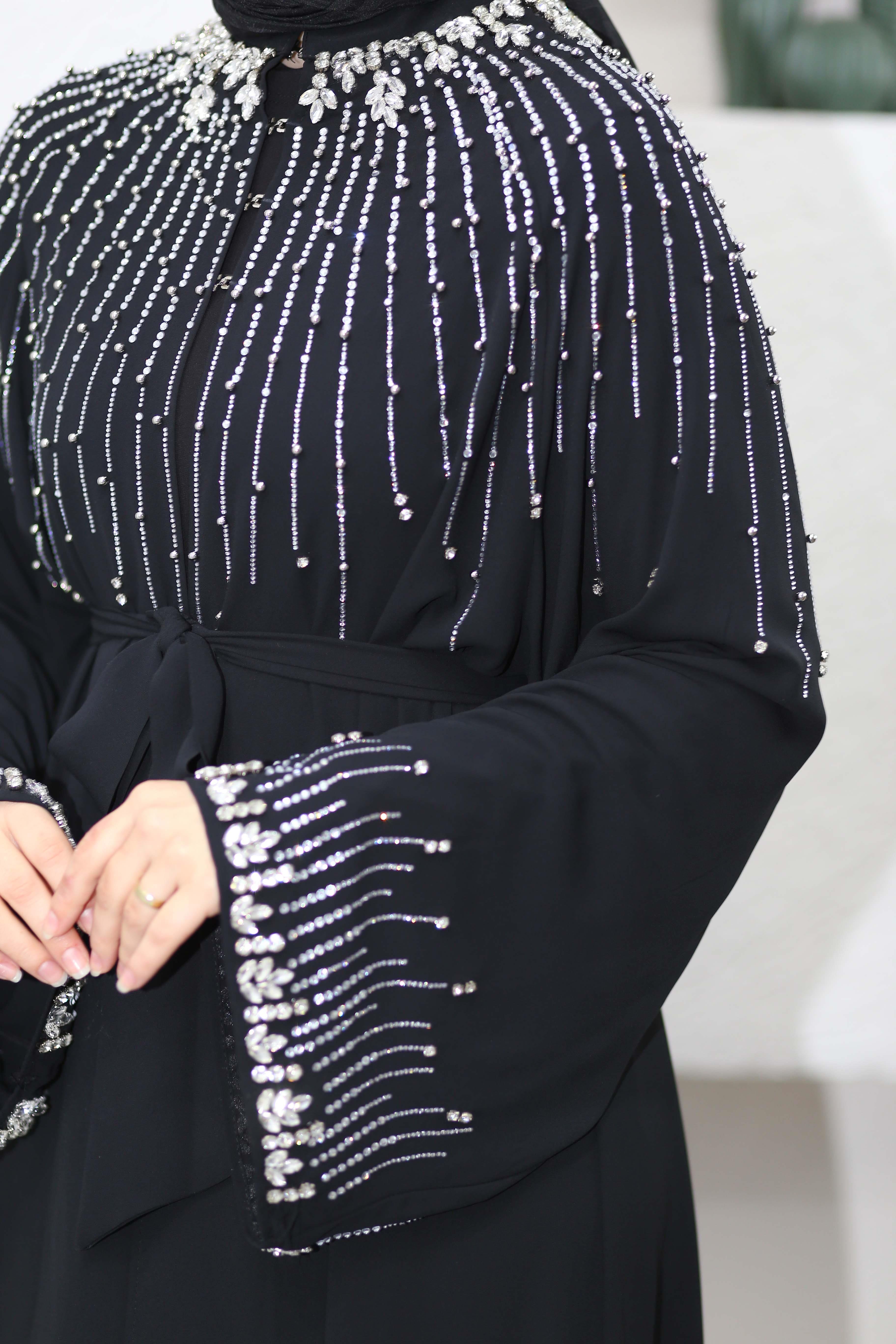 Yaka Ve Kol Ucu Taş Baskılı Abaya Siyah 6178