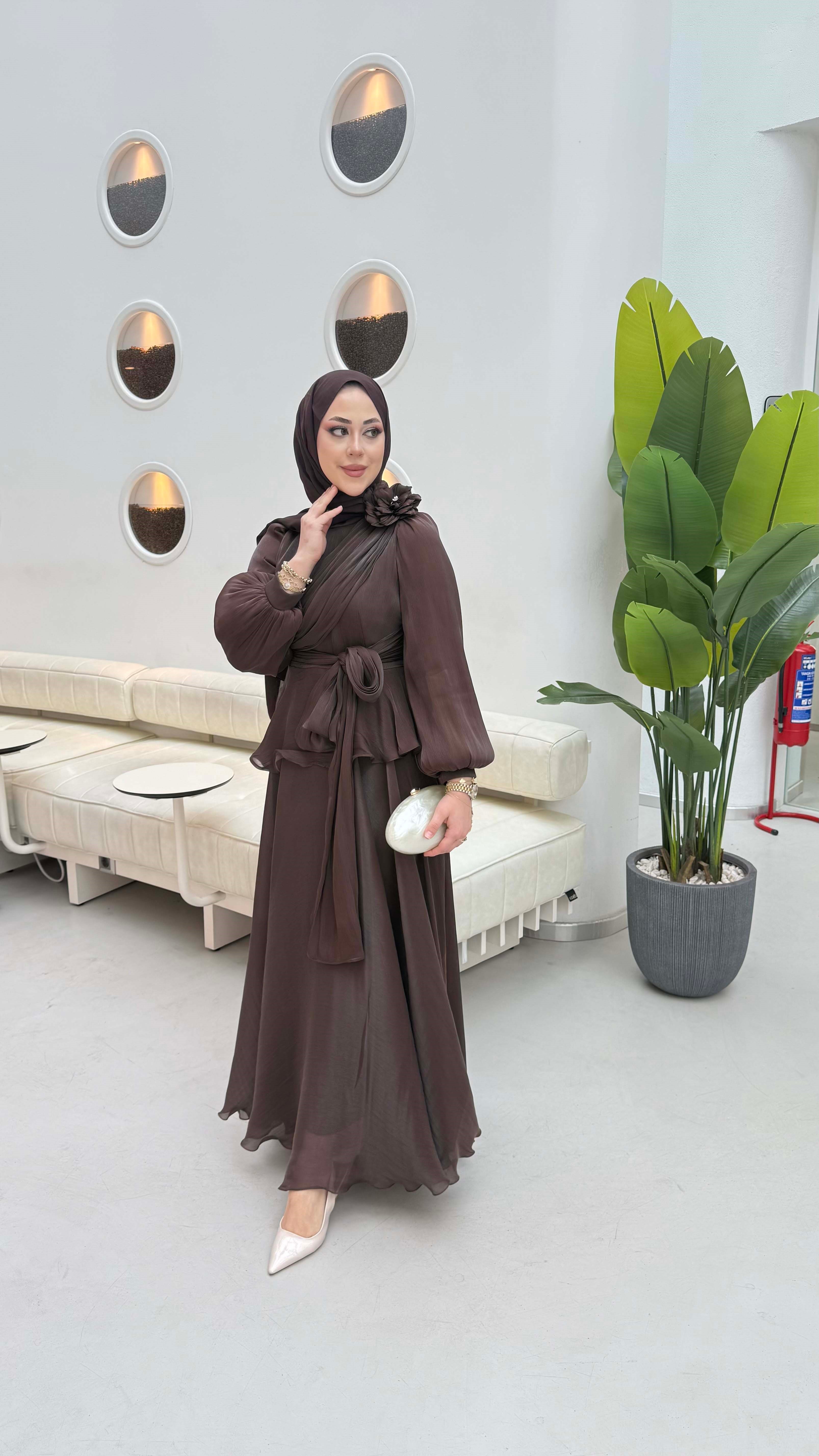 Broş Detaylı Abiye Kahverengi 9593