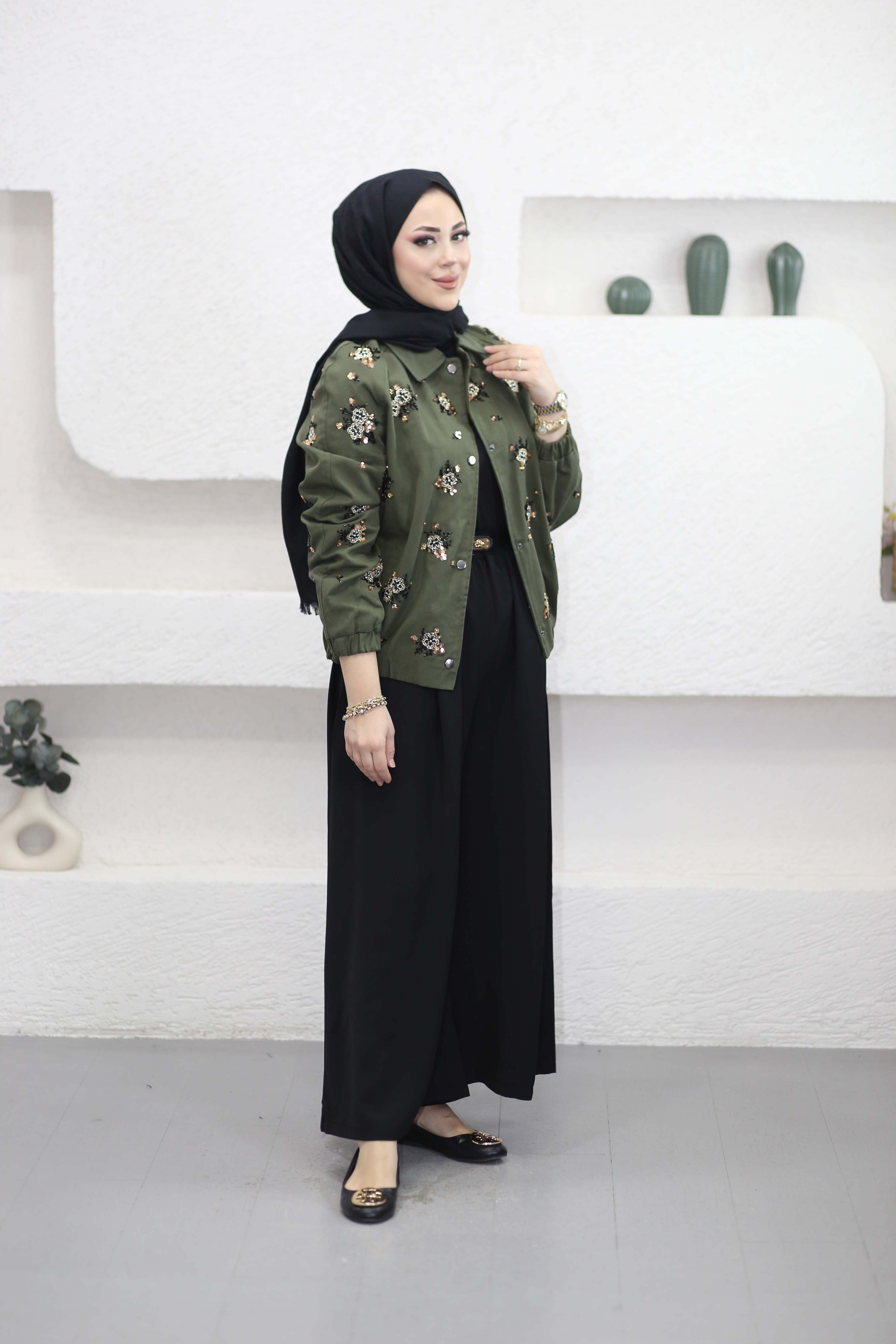 Çiçek Boncuklu Bomber Ceket Haki 99940