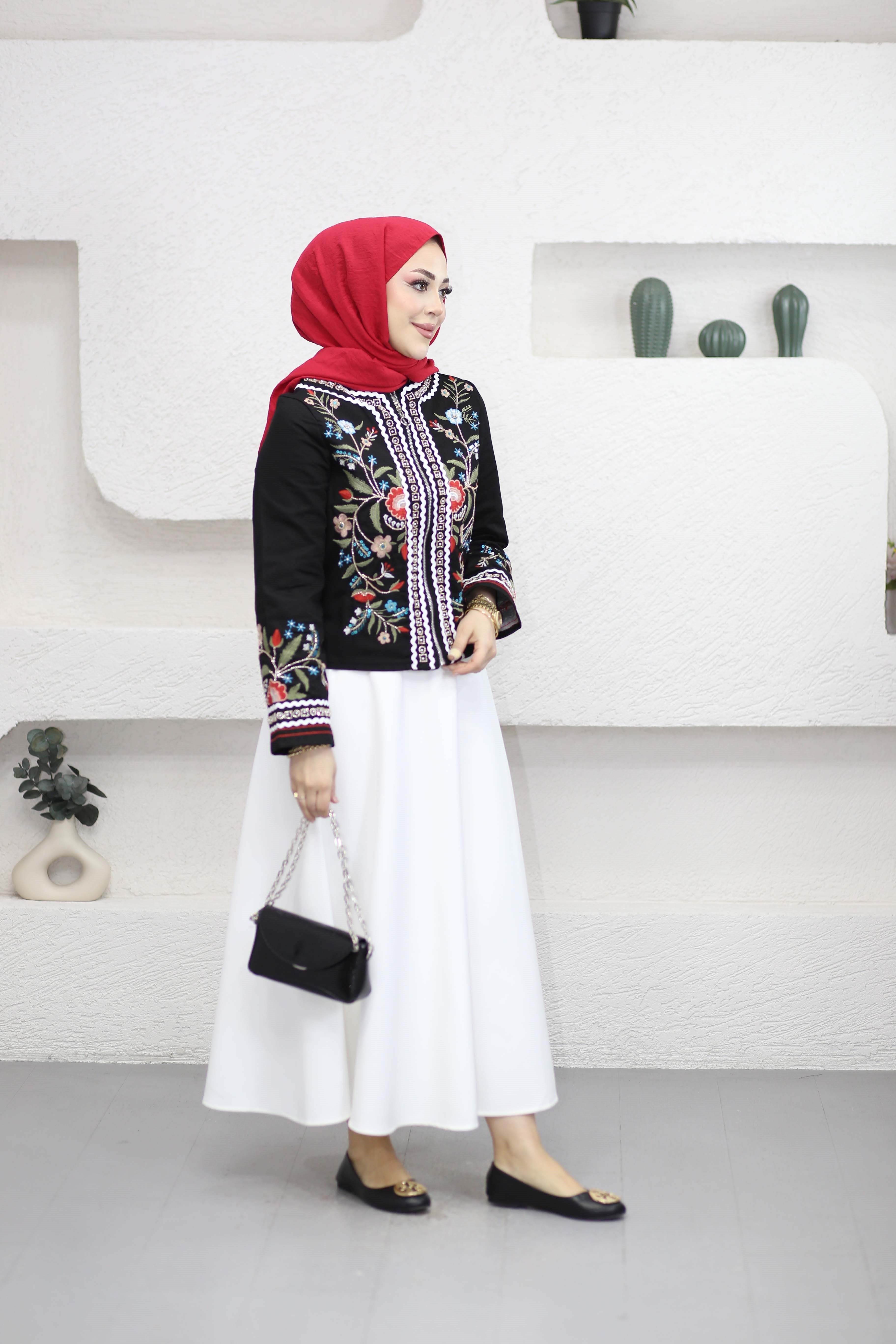 Çiçek Nakışlı Ceket Siyah 6222