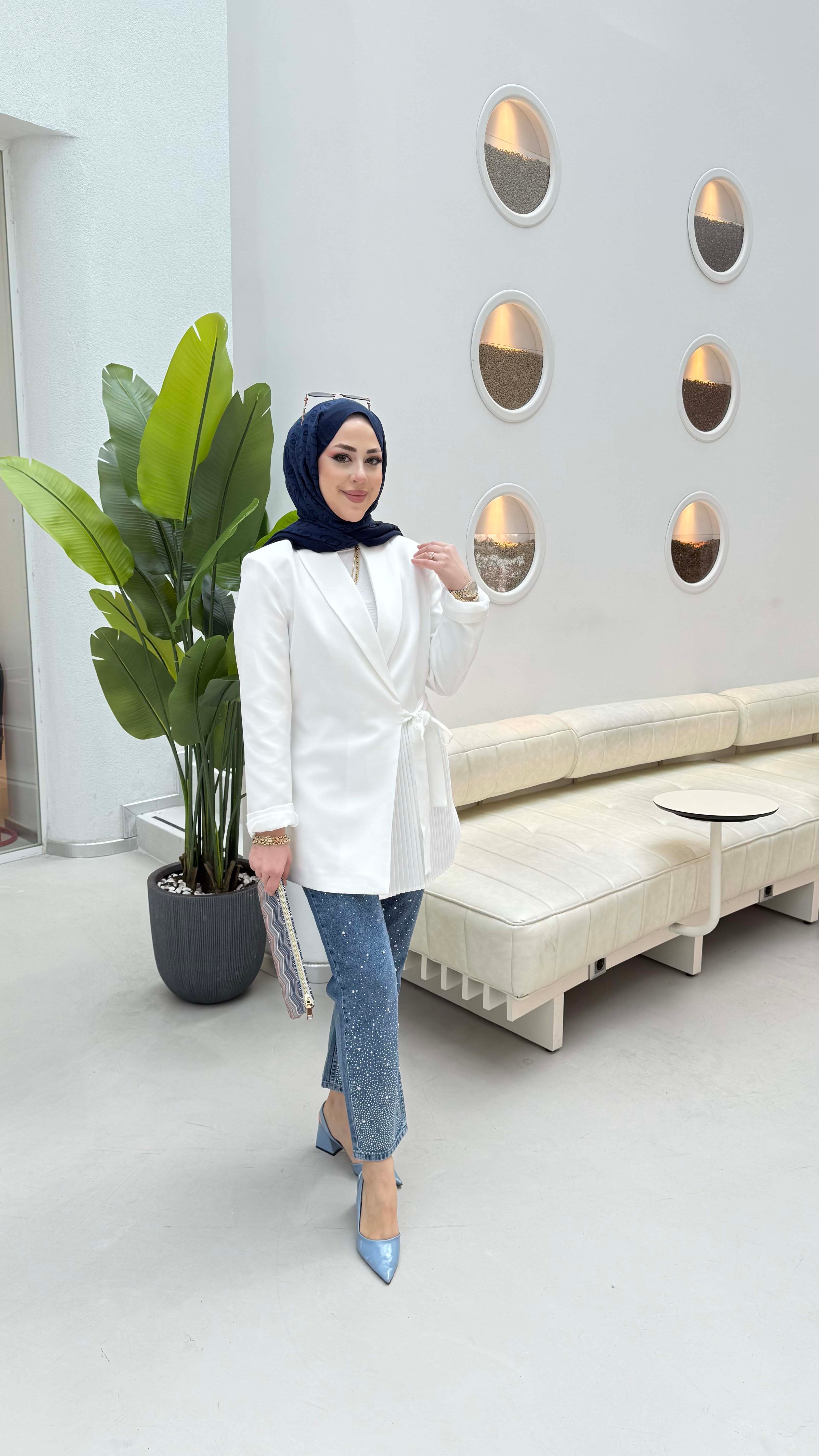 Yan Pilise Bağlamalı Ceket Beyaz 1980