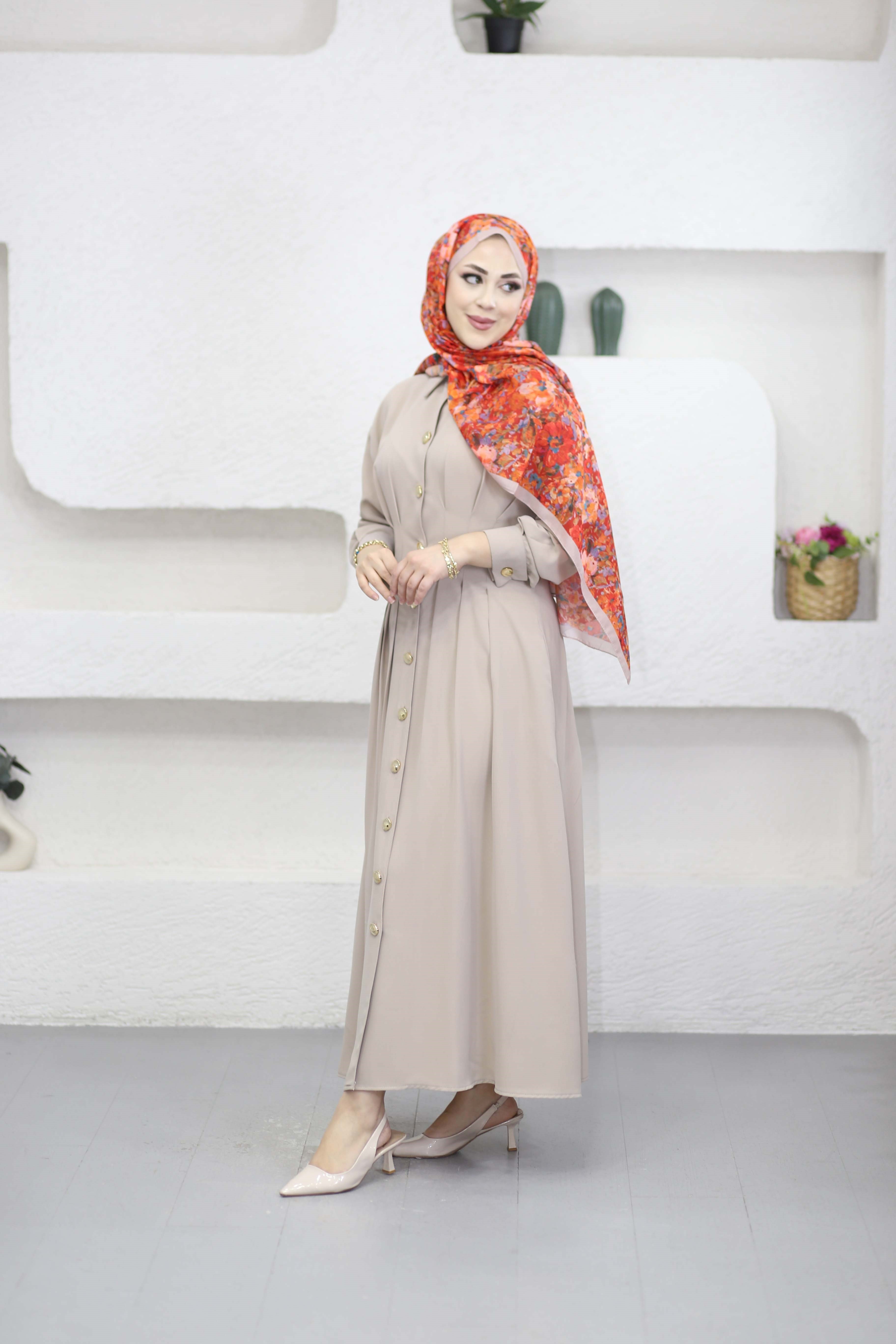 Bel Detaylı Ön Düğmeli Tencel Elbise Bej 5509