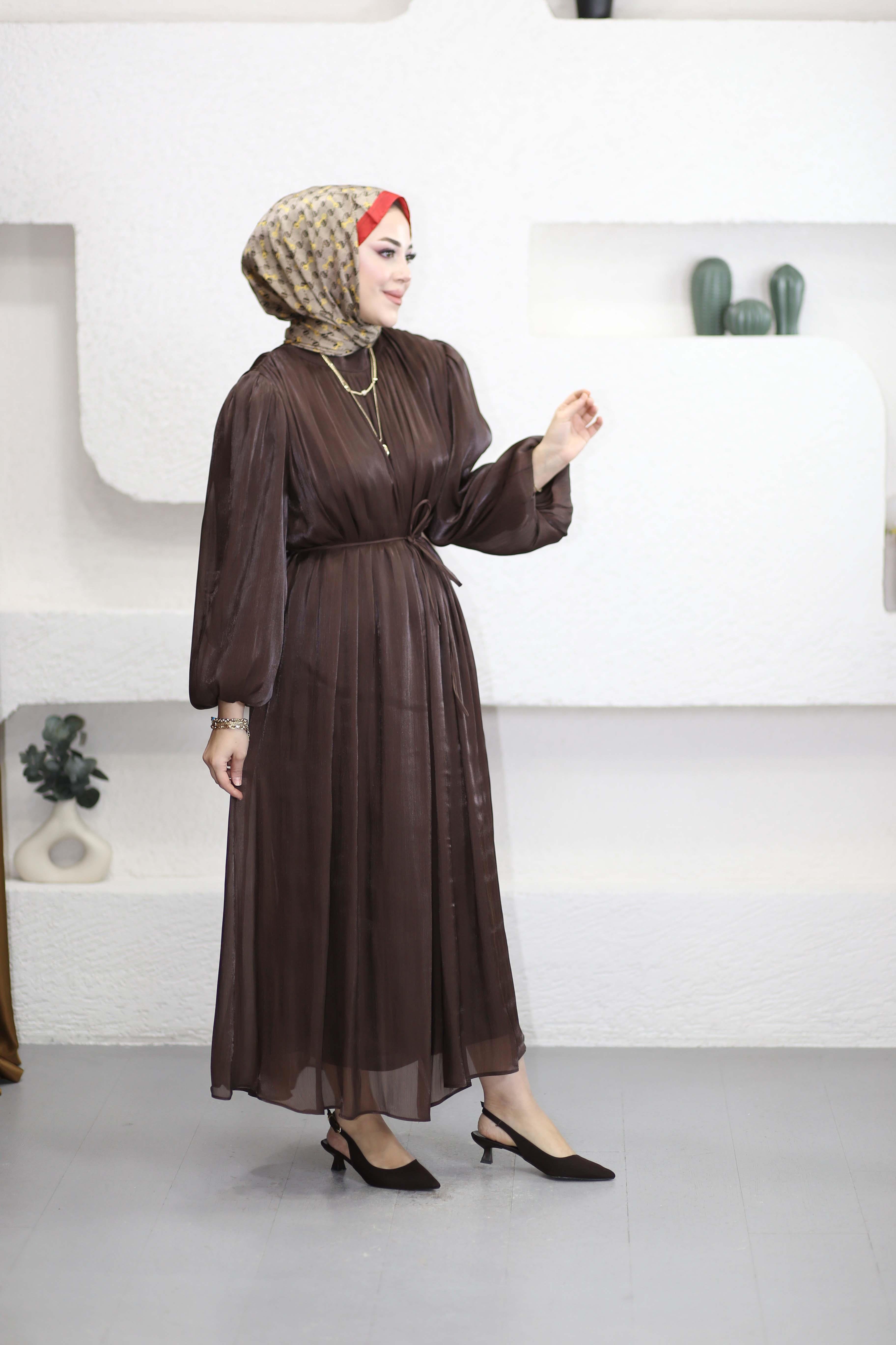 Pile Detaylı Organize Saten Elbise Kahverengi 5512